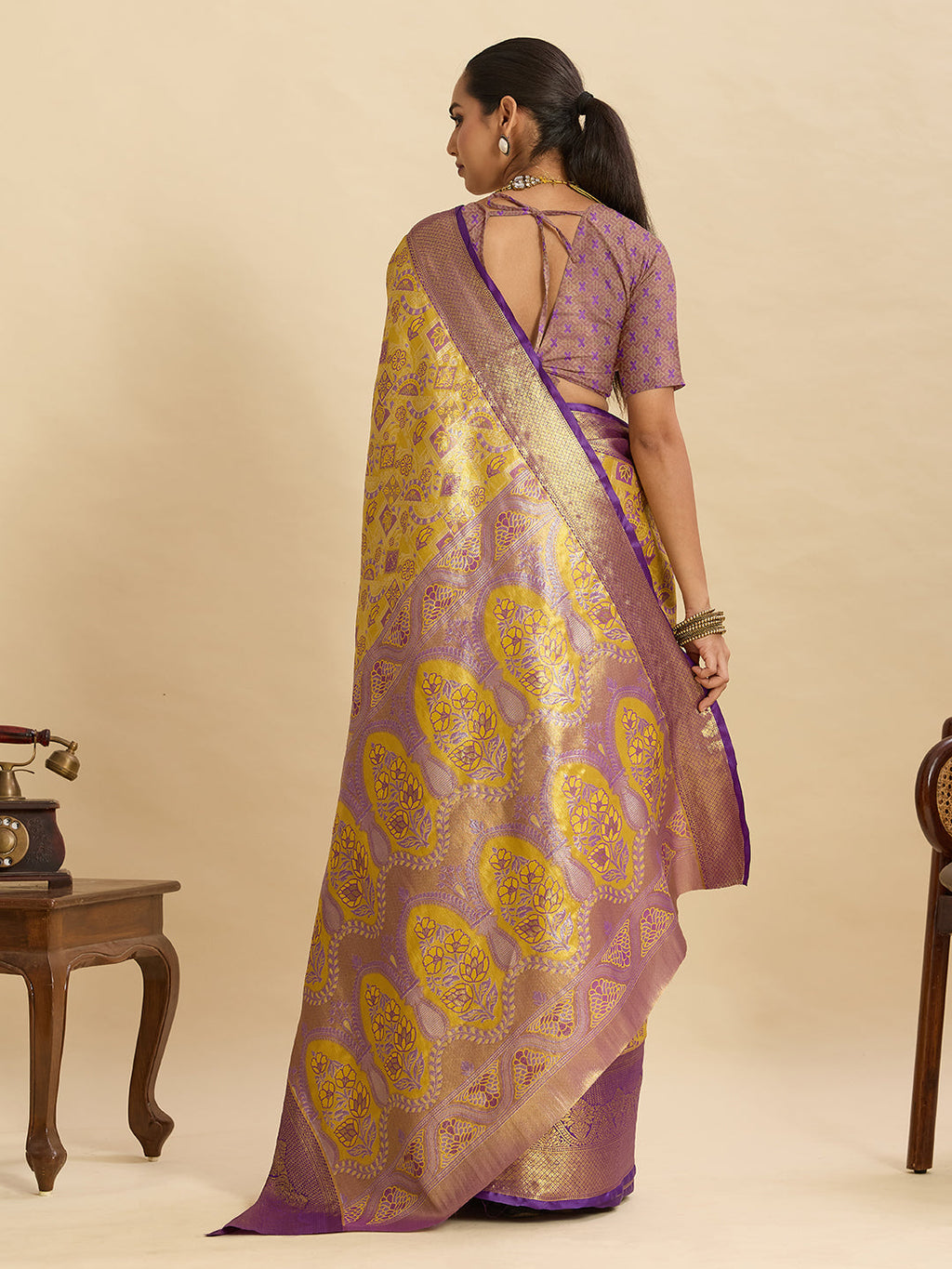 Vedant Vastram Soft Litchi Silk Banarasi Silk Jacquard Saree - Lavender