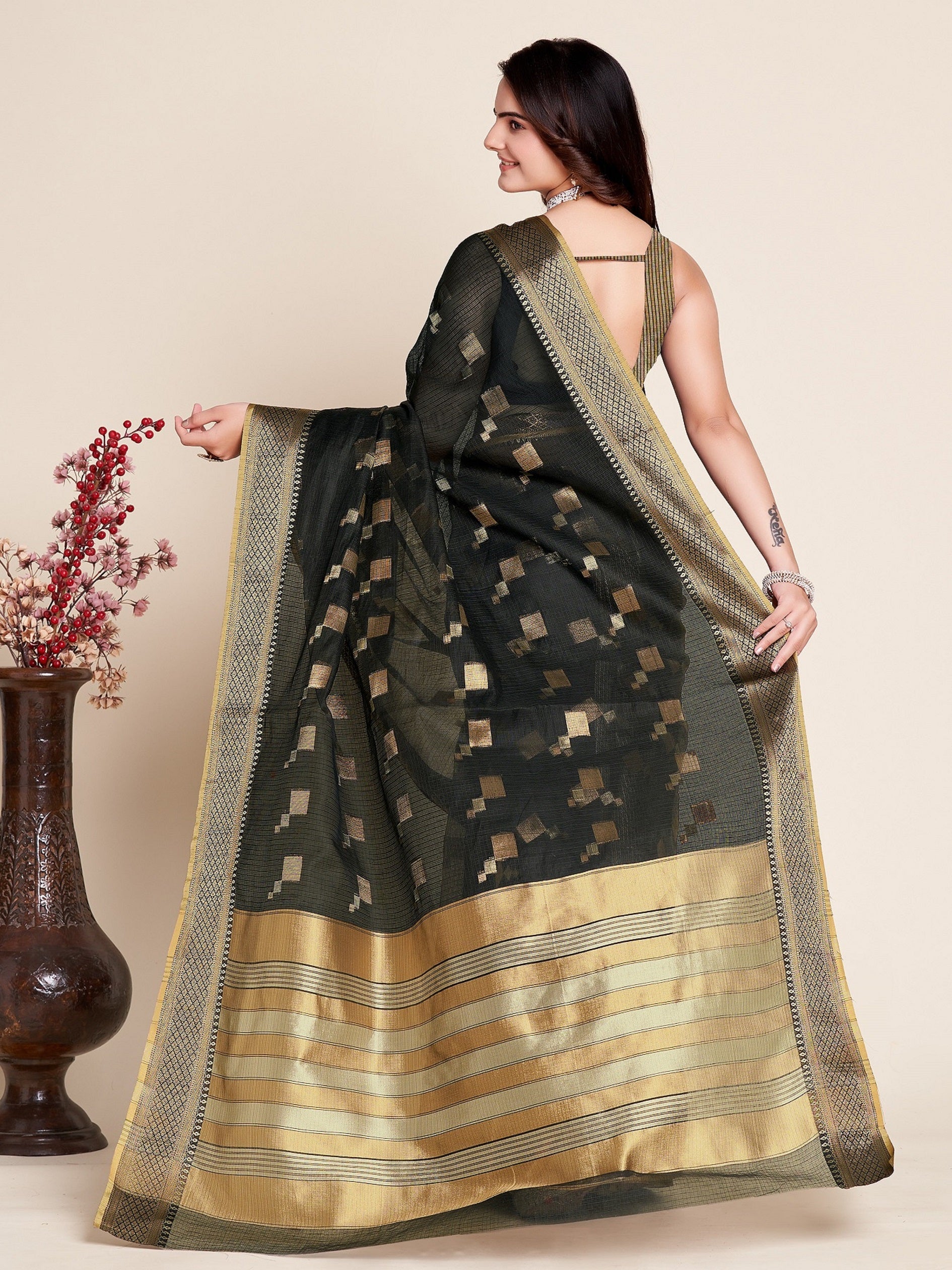 Vedant Vastram Cotton Silk Silk Jacquard Fancy Saree - Black