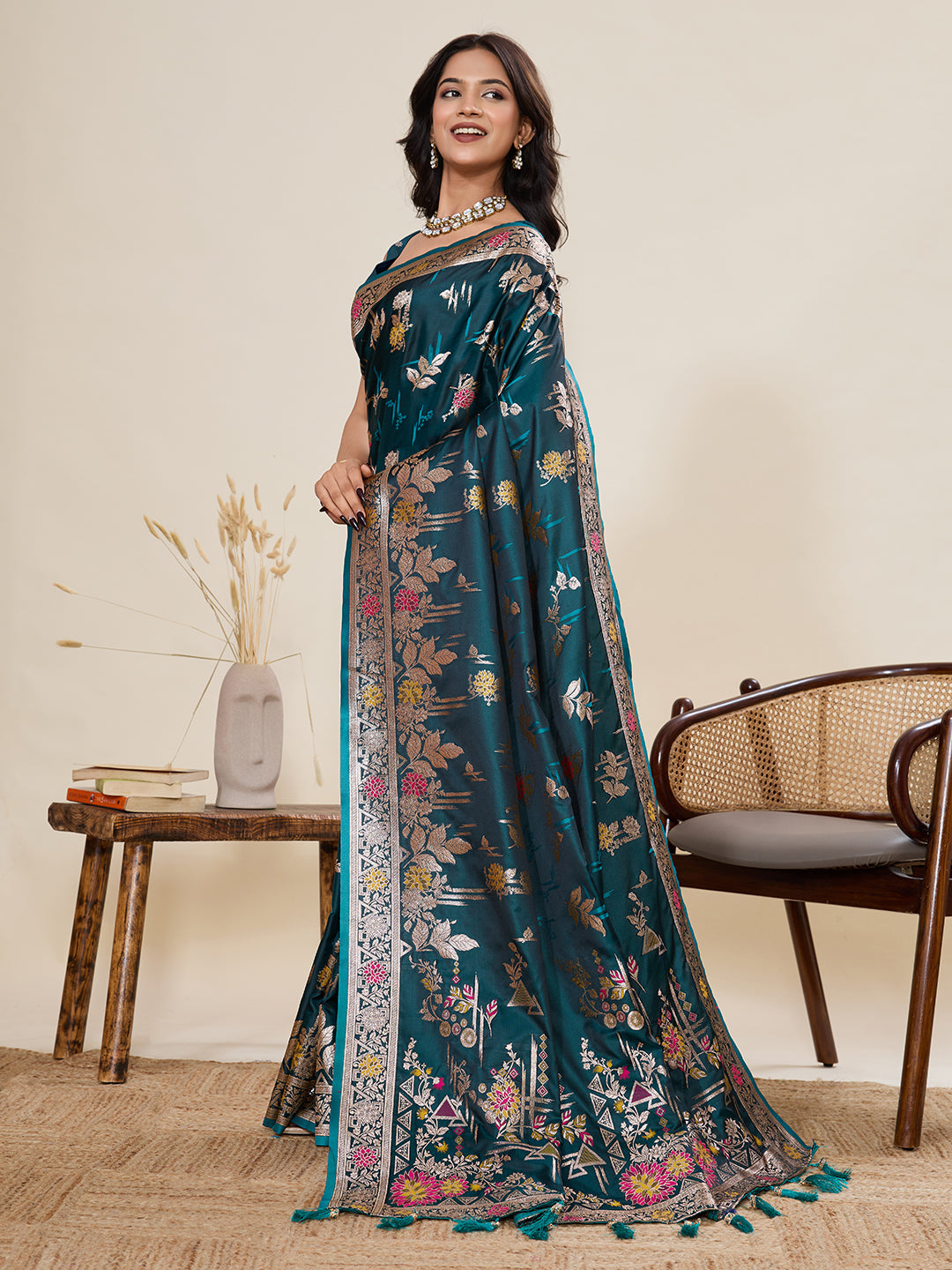 Vedant Vastram Soft Litchi Silk Banarasi Silk Jacquard Saree - Firozi