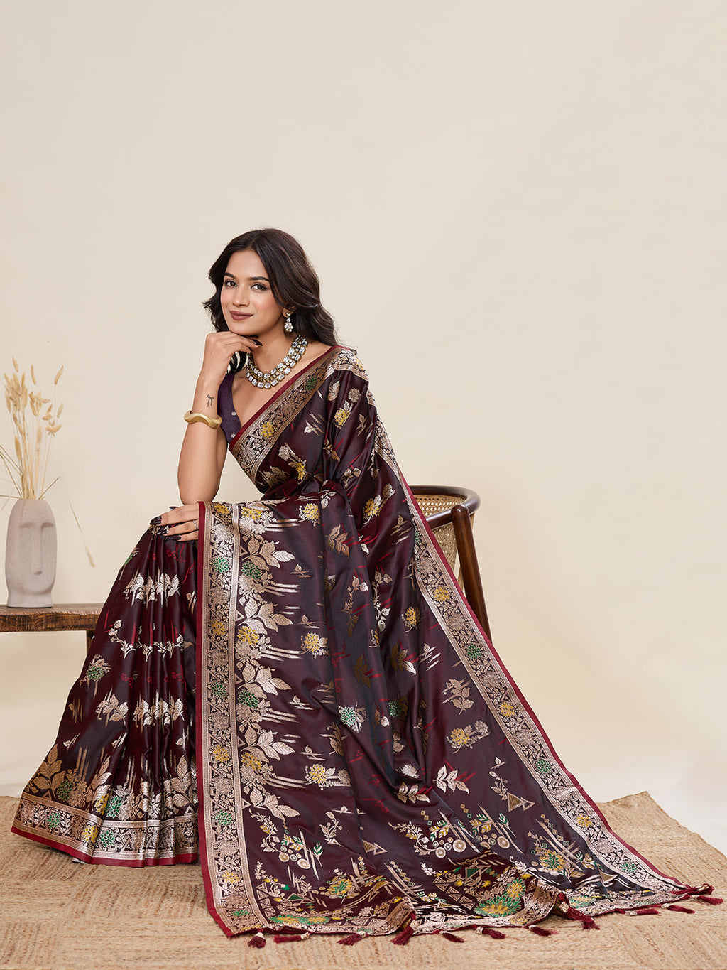 Vedant Vastram Soft Litchi Silk Banarasi Silk Jacquard Saree - Maroon