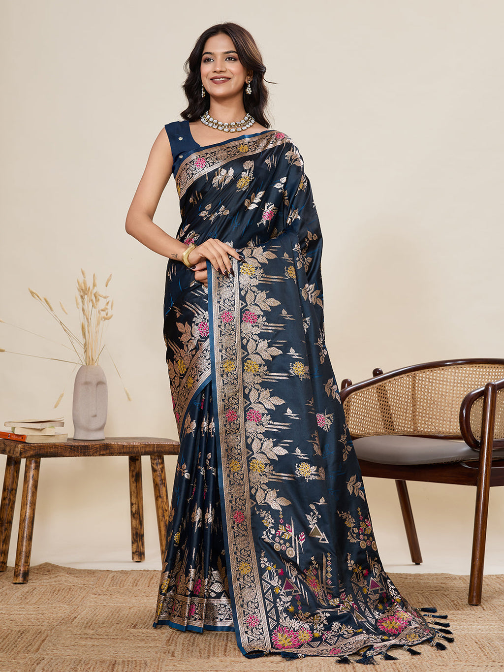 Vedant Vastram Soft Litchi Silk Banarasi Silk Jacquard Saree - Navy Blue