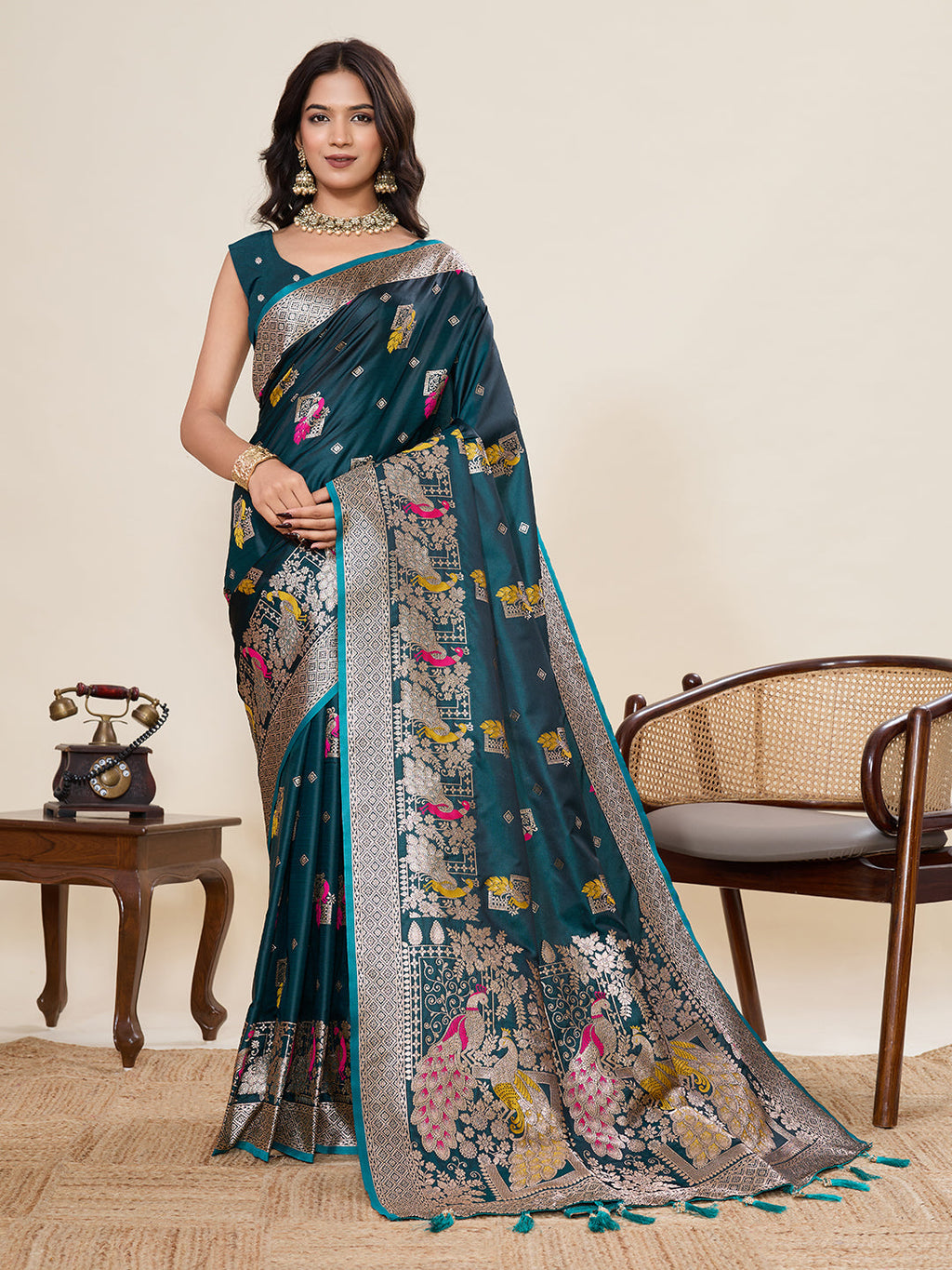 Vedant Vastram Soft Litchi Silk Banarasi Silk Jacquard Saree - Firozi