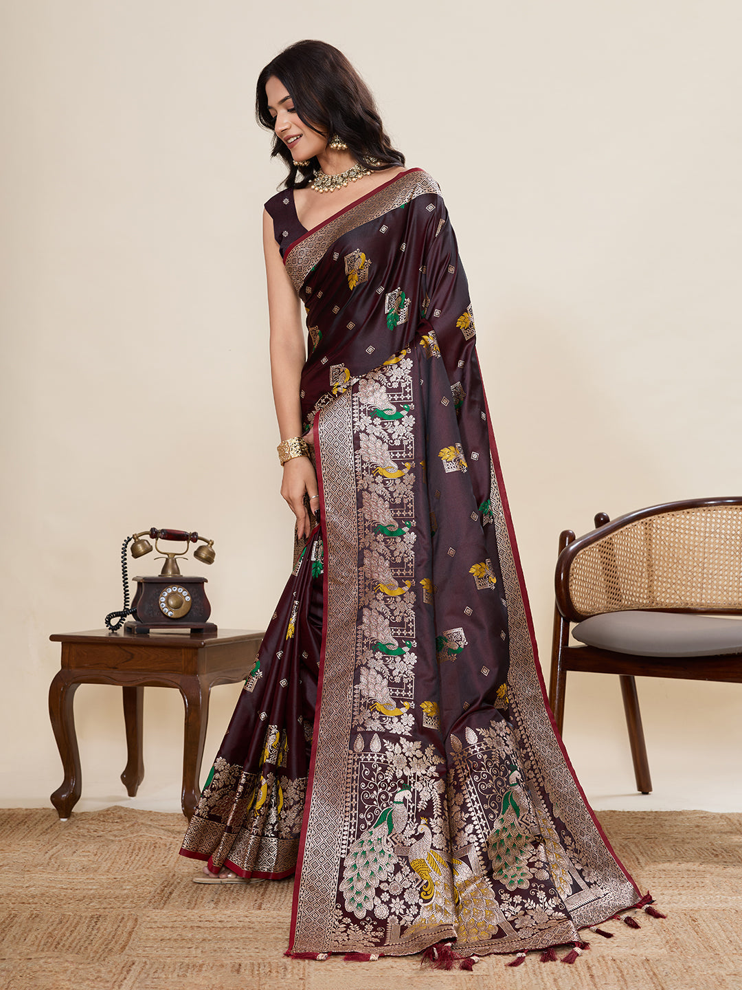 Vedant Vastram Soft Litchi Silk Banarasi Silk Jacquard Saree - Maroon