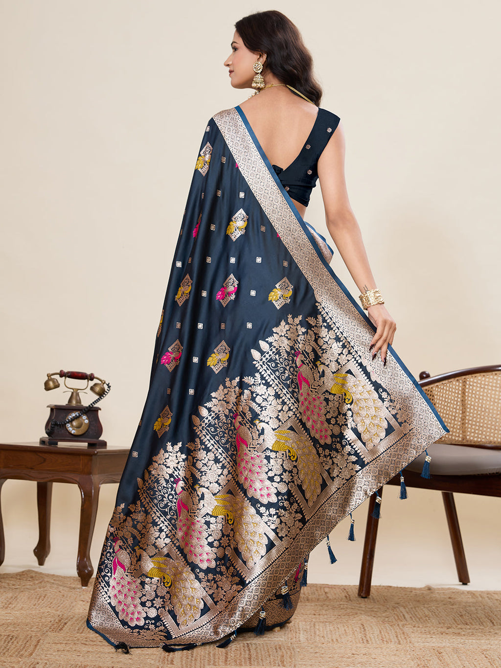 Vedant Vastram Soft Litchi Silk Banarasi Silk Jacquard Saree - Navy Blue