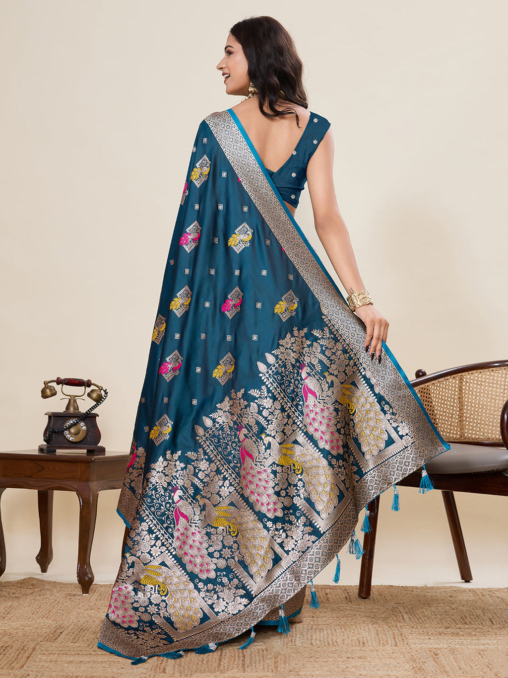 Vedant Vastram Soft Litchi Silk Banarasi Silk Jacquard Saree - Rama