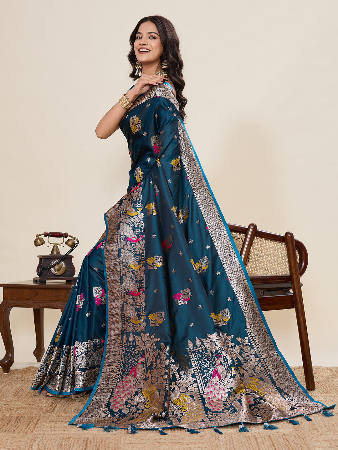 Vedant Vastram Soft Litchi Silk Banarasi Silk Jacquard Saree - Rama