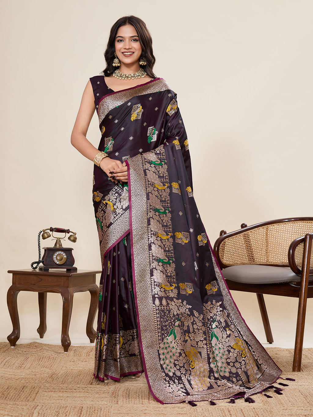 Vedant Vastram Soft Litchi Silk Banarasi Silk Jacquard Saree - Wine