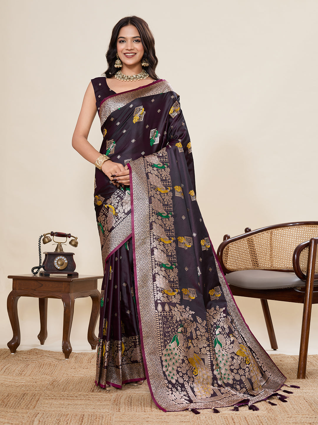 Vedant Vastram Soft Litchi Silk Banarasi Silk Jacquard Saree - Wine