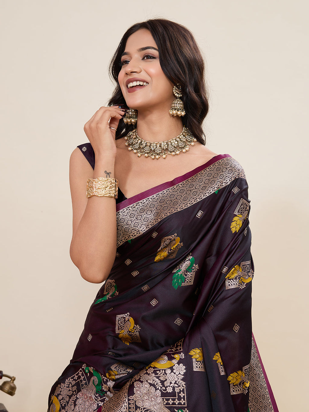 Vedant Vastram Soft Litchi Silk Banarasi Silk Jacquard Saree - Wine