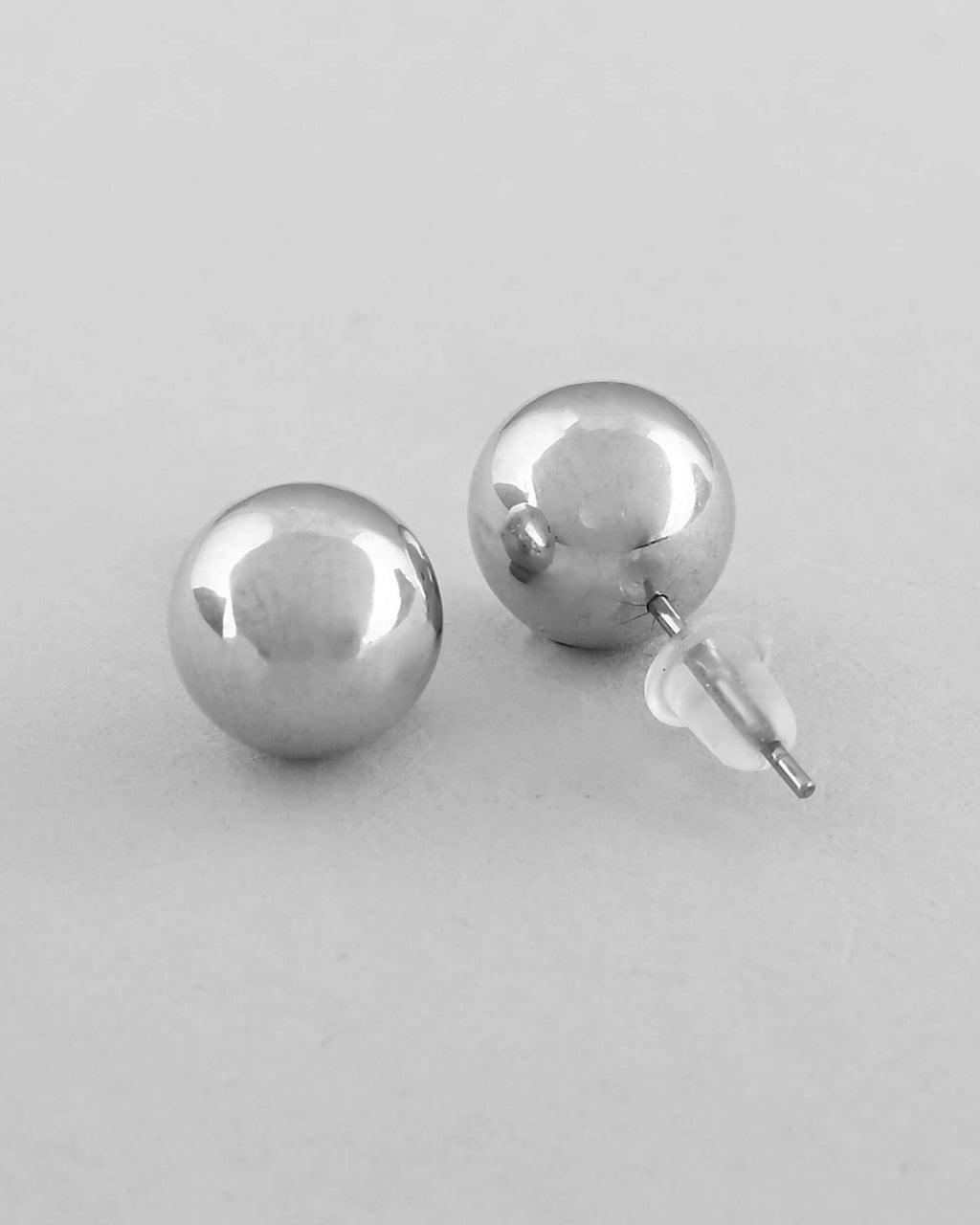 VOJ Silver Plated Western Hasli with Studs Earrings Set