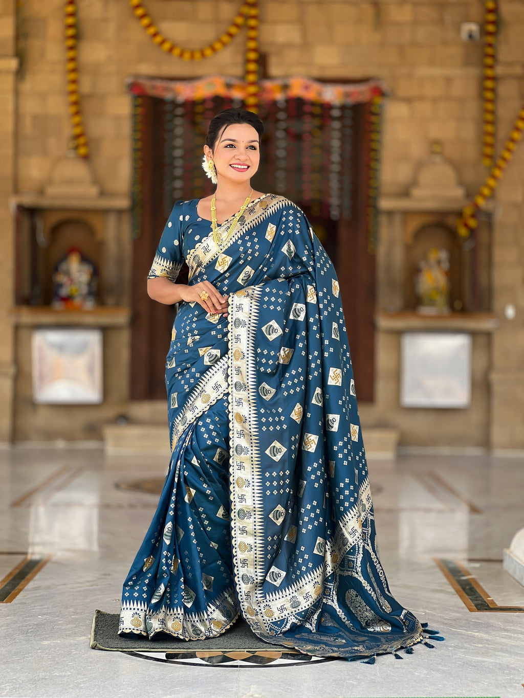 Vedant Vastram Soft Dola Silk Fancy Jacquard Bollywood Saree - Morpich