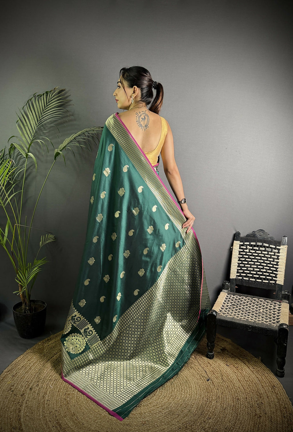 Joban Fashion Dark Green Banarasi Soft Lichi Silk Paisley Saree - Distacart