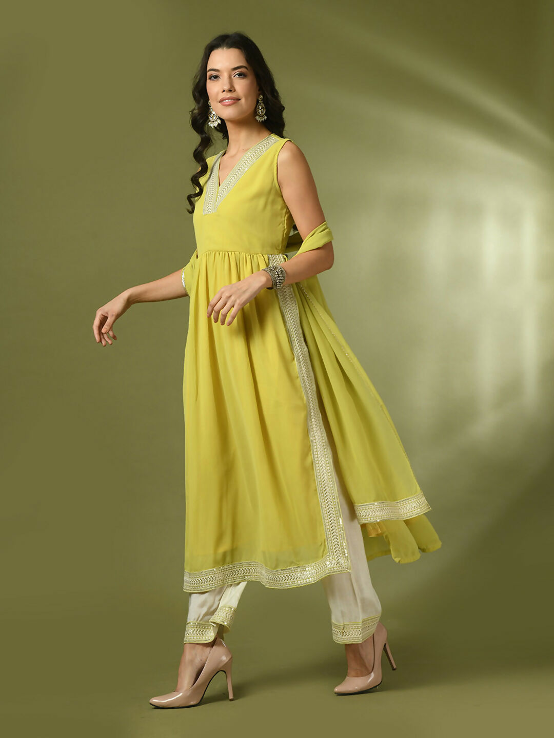 Myshka Women's Yellow Solid Georgette Anarkali Party Kurta Set With Dupatta