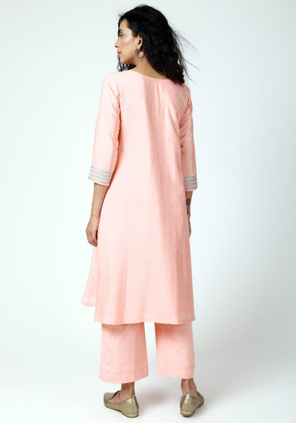 trueBrowns Peach Laced Kurta-Pant-Dupatta - Distacart
