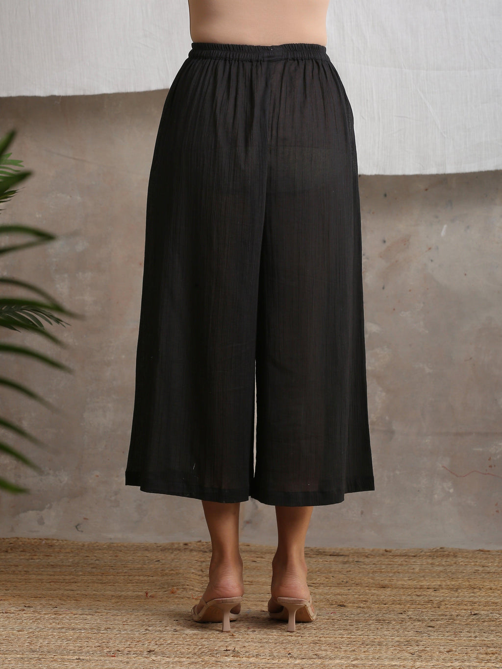 trueBrowns Crinkle Black Palazzo