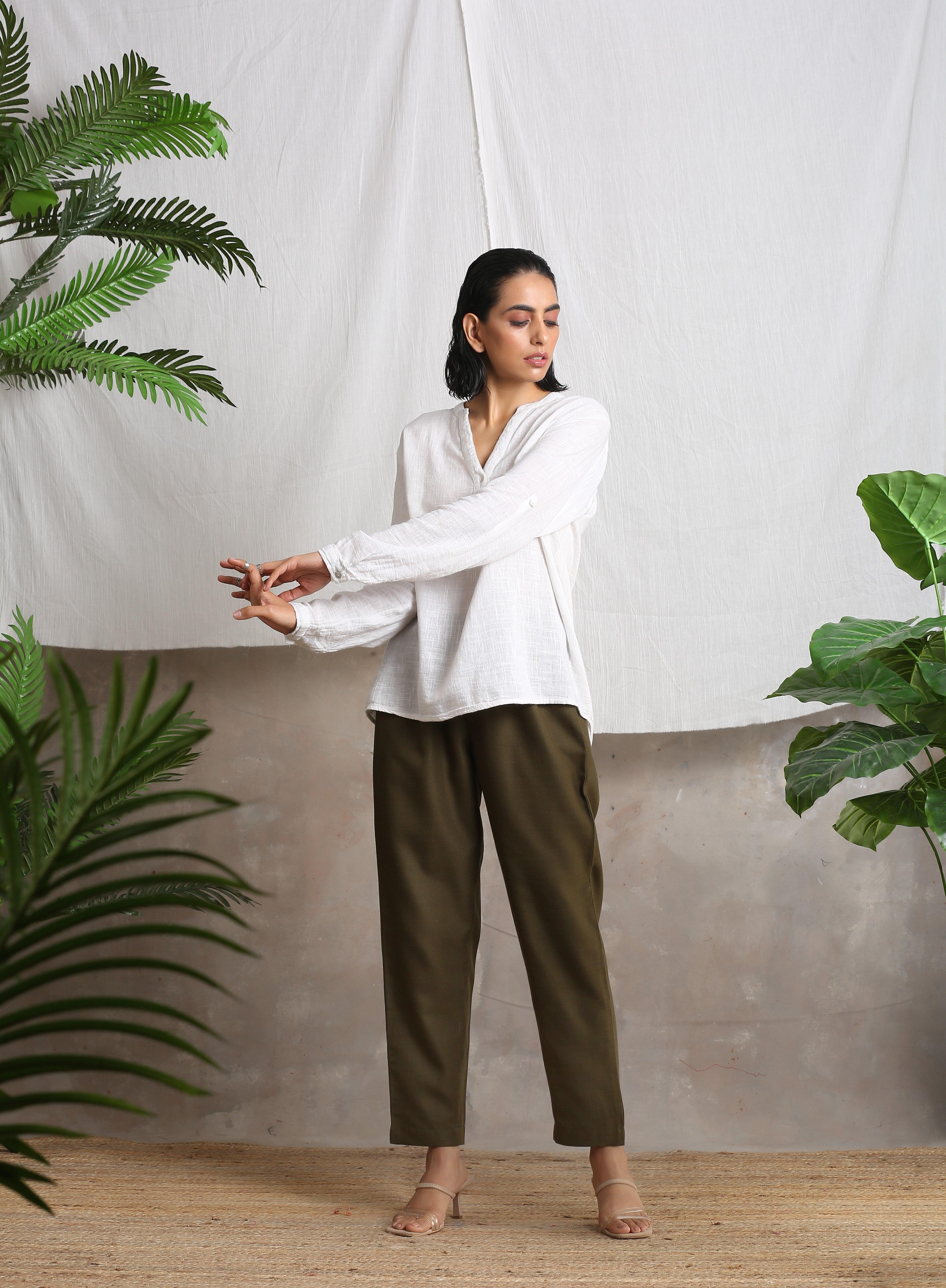 trueBrowns Cotton Linen Dark Green Pant