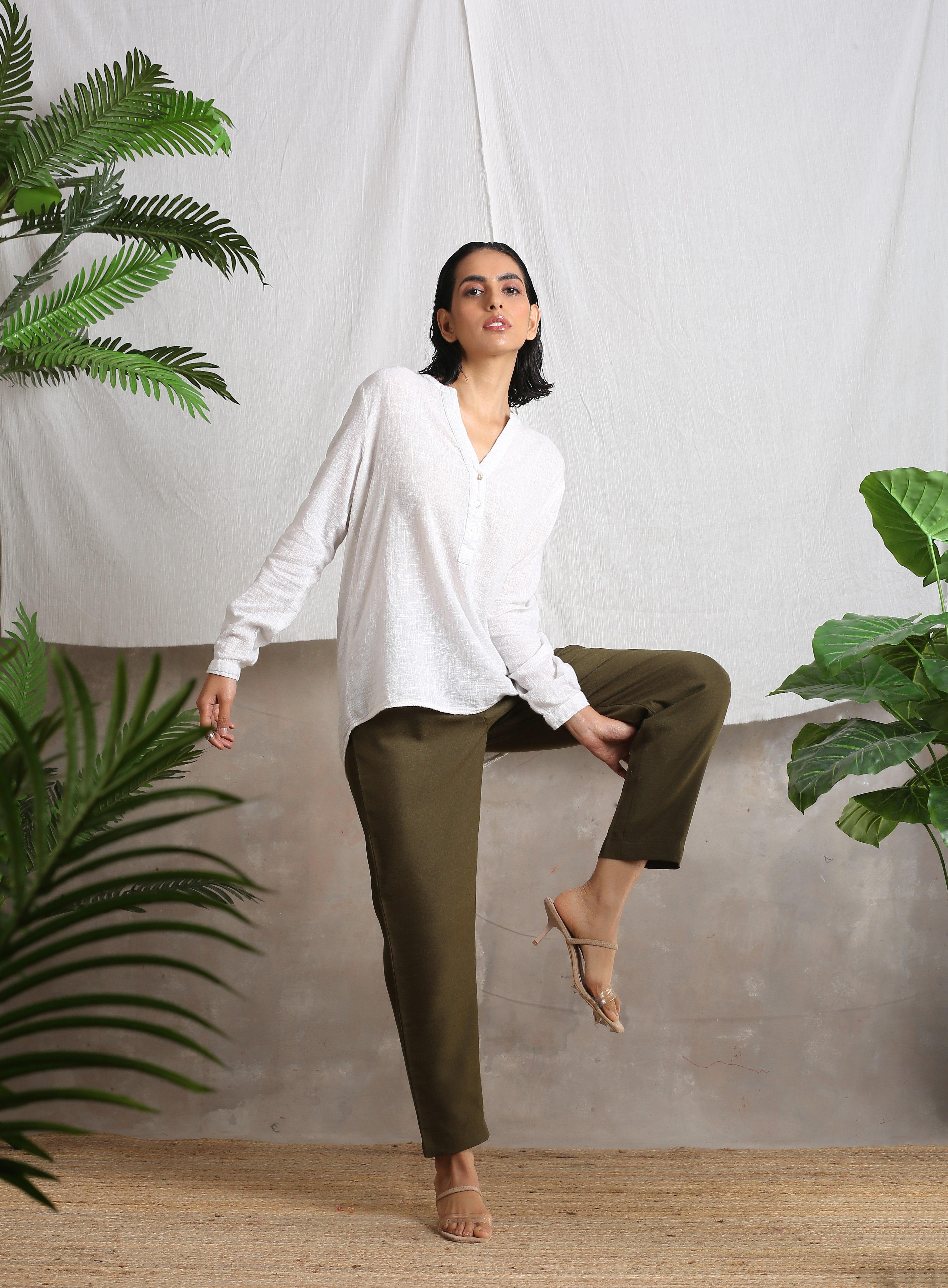 trueBrowns Cotton Linen Dark Green Pant