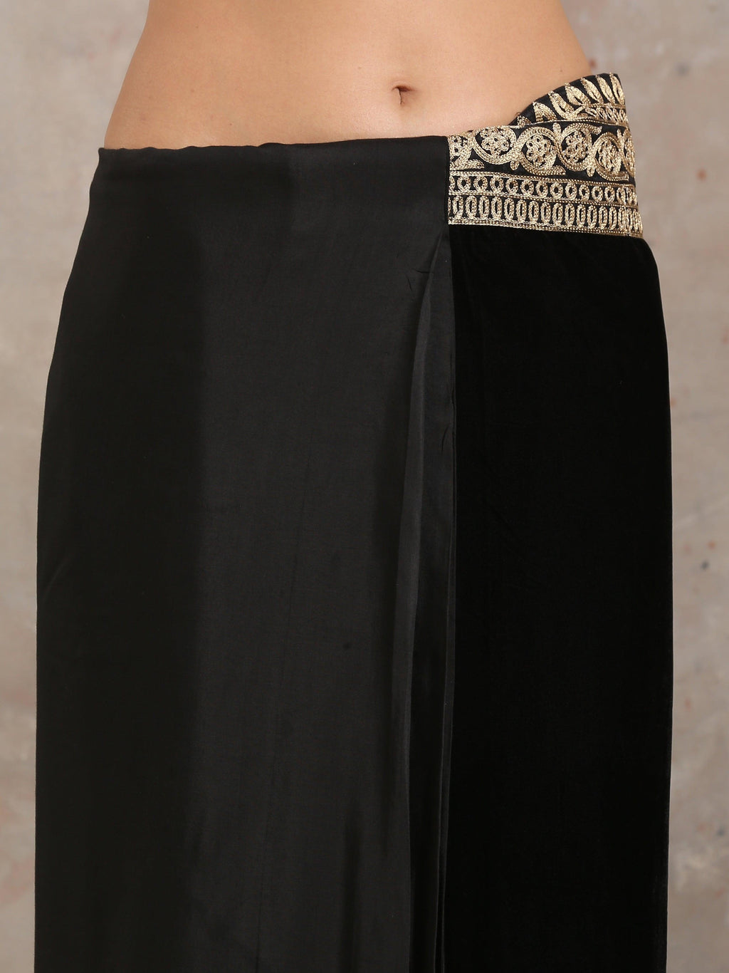 trueBrowns Velvet Silk Embroidered Ready Pleated Saree