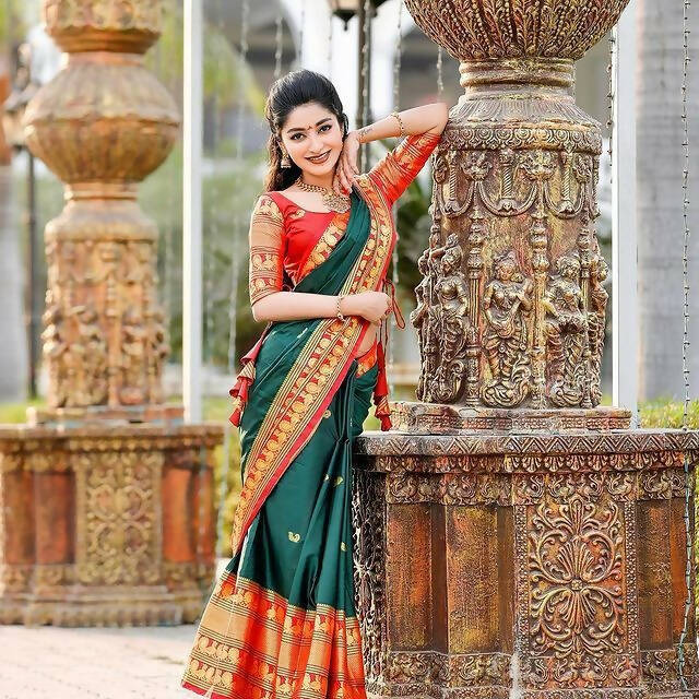DEIANA'S Beautiful Designer Golden zari Soft Lichi Silk Saree - Green