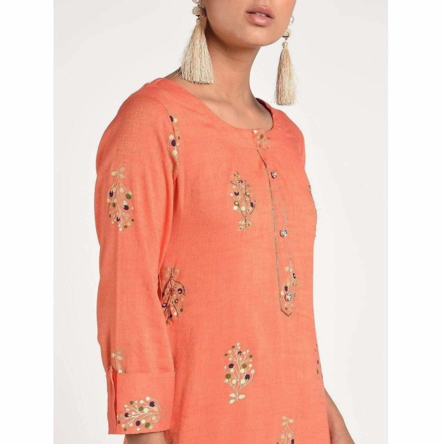 Cheera Women's Beautiful Gold Print And Highlights With Sequence Straight Kurta (CH078K)