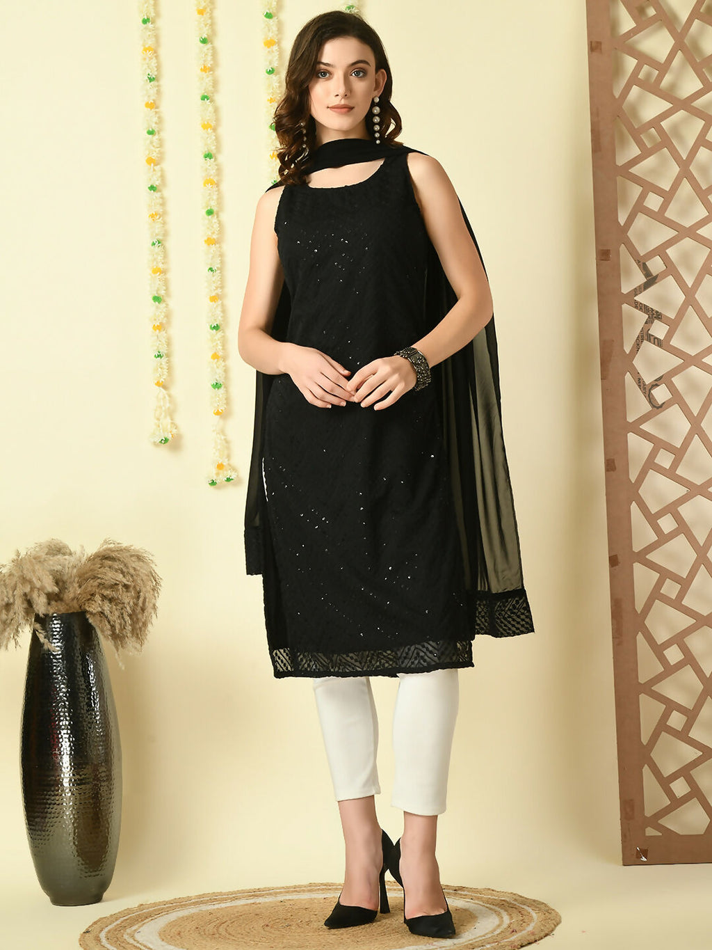 Myshka Women's Black Georgette Sleeveless Straight Party Kurta With Dupatta Set