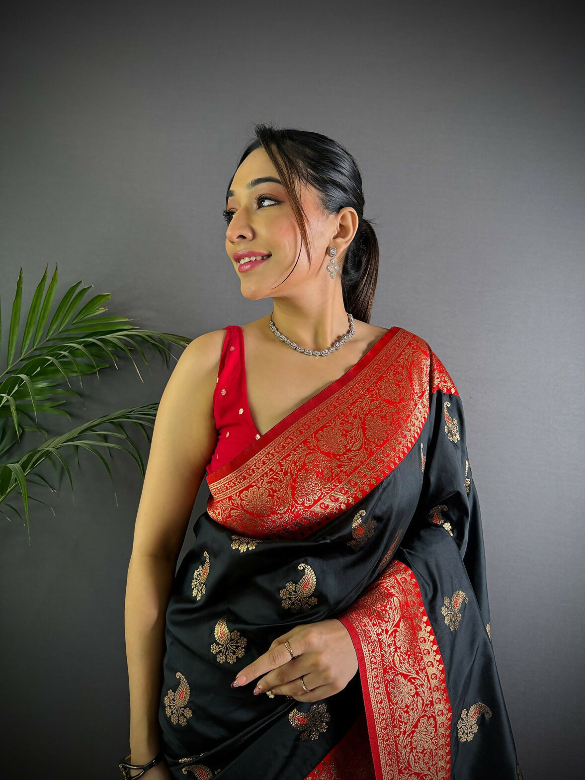 Joban Fashion Banarasi Black Woven Butti Soft Silk Saree - Distacart