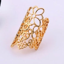 Gold-Polished Alloy Golden Mughlai Ring - The Pari