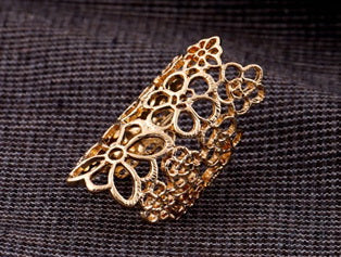 Gold-Polished Alloy Golden Mughlai Ring - The Pari