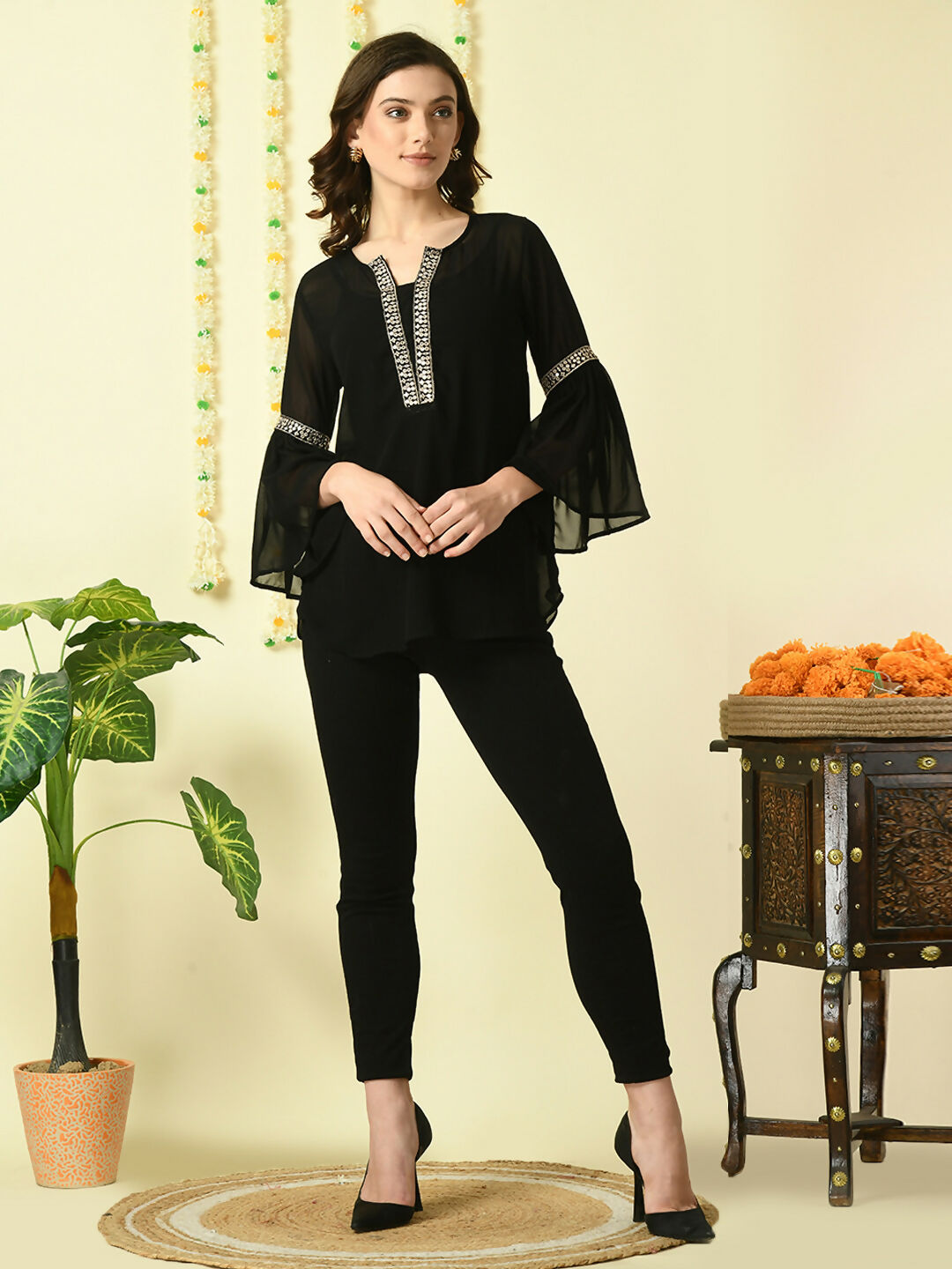Myshka Women's Black Embroidered Party Fusion Top