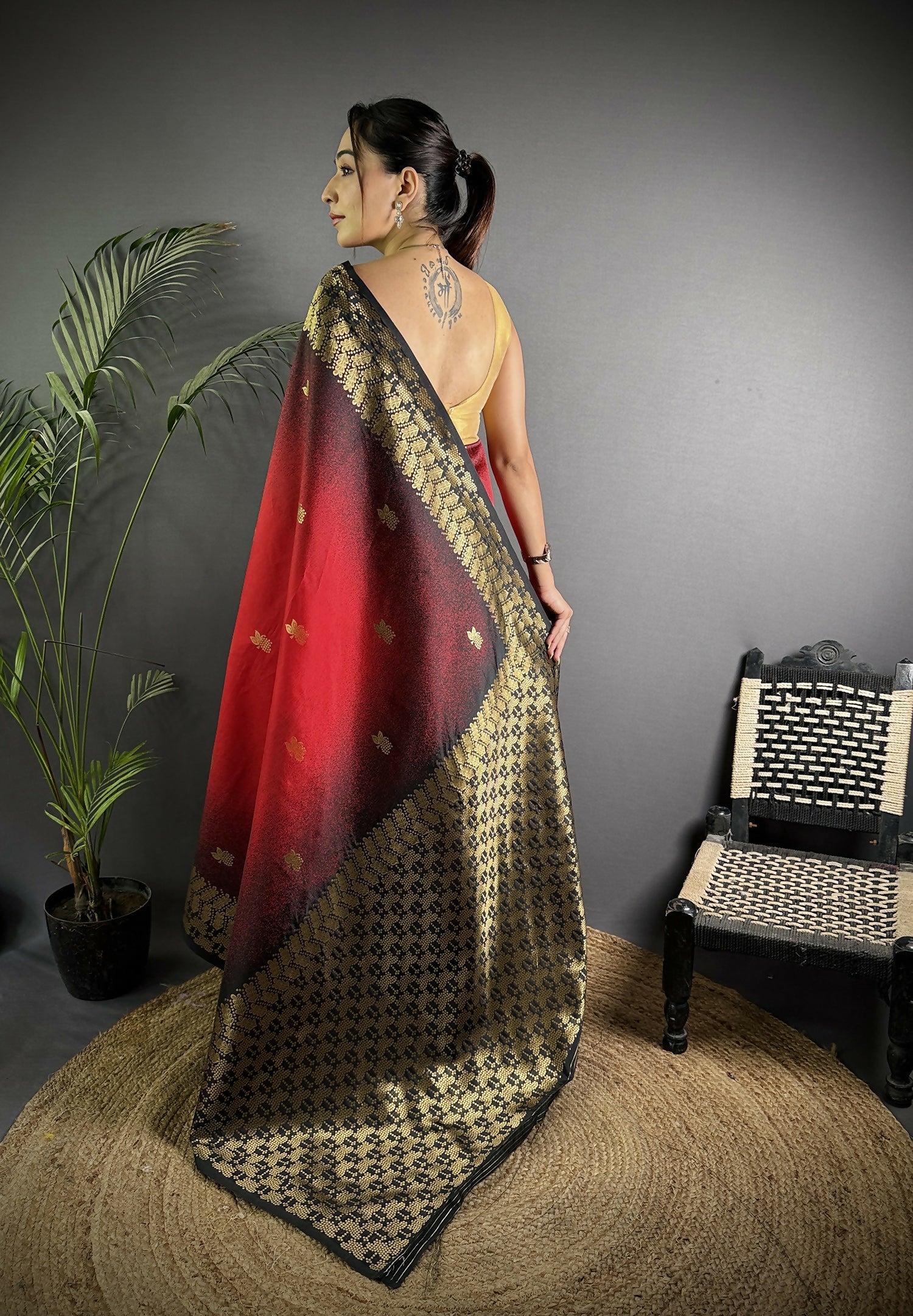 Joban Fashion Red Handloom Silk Ikkat Saree - Distacart