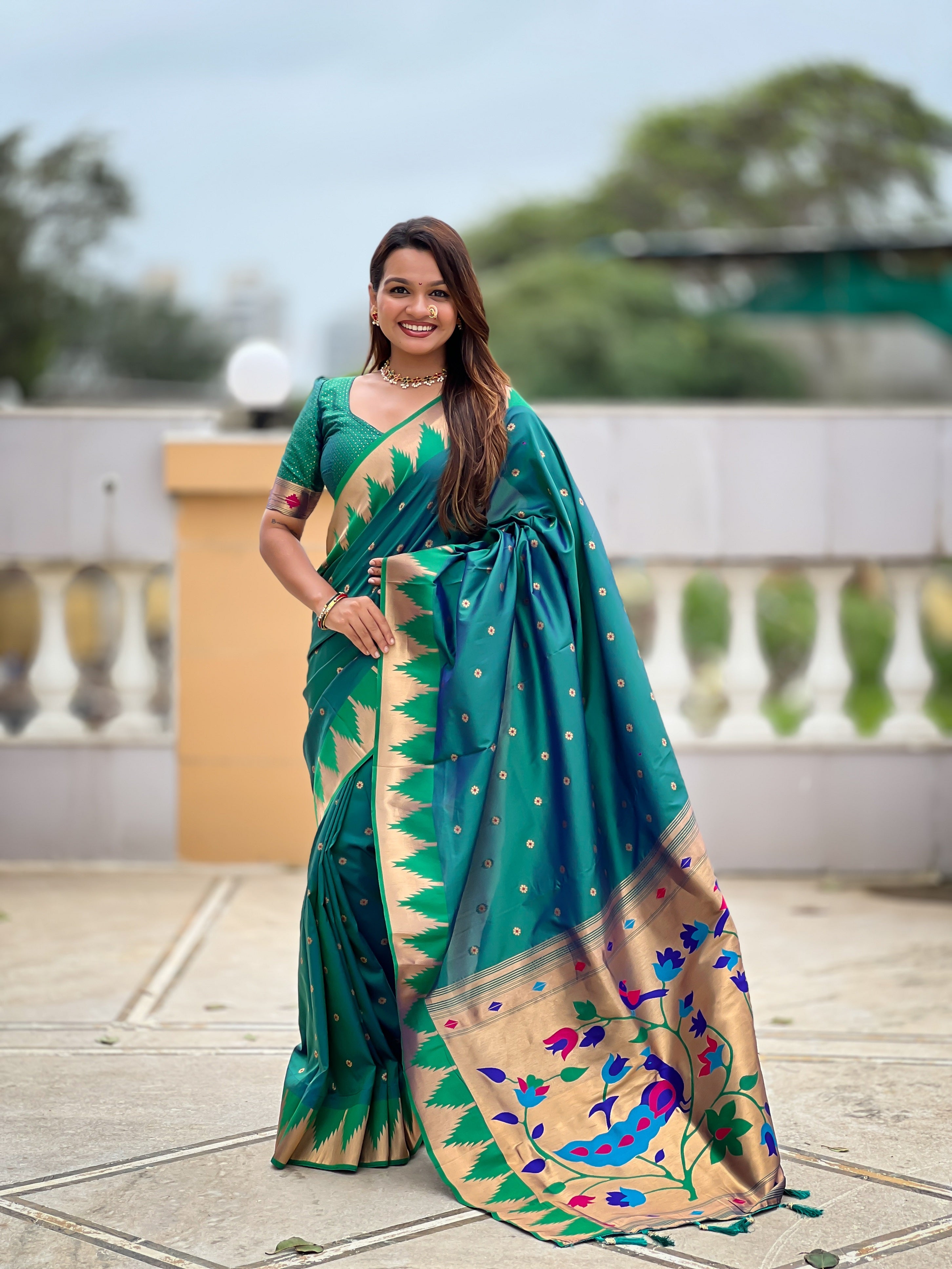 Vedant Vastram Soft Litchi Silk Banarasi Silk Jacquard Saree - Rama