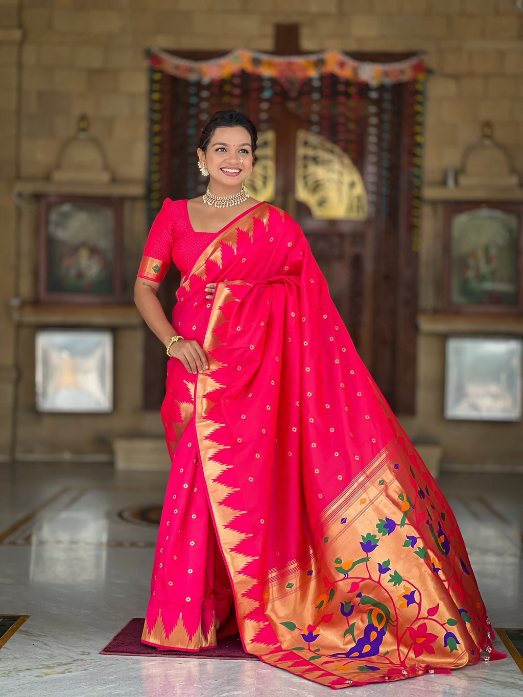 Vedant Vastram Soft Litchi Silk Banarasi Silk Jacquard Saree - Pink