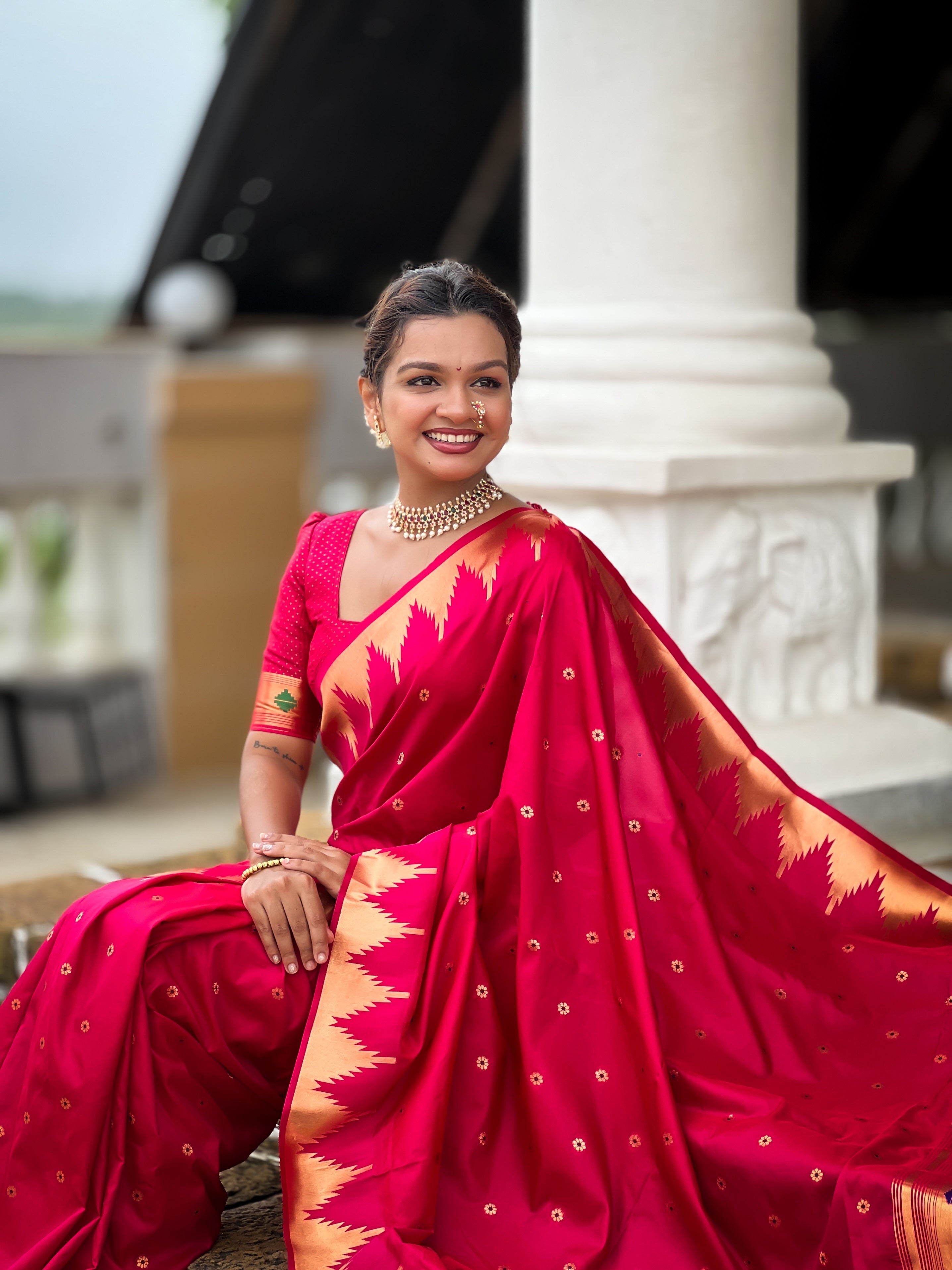Vedant Vastram Soft Litchi Silk Banarasi Silk Jacquard Saree - Pink