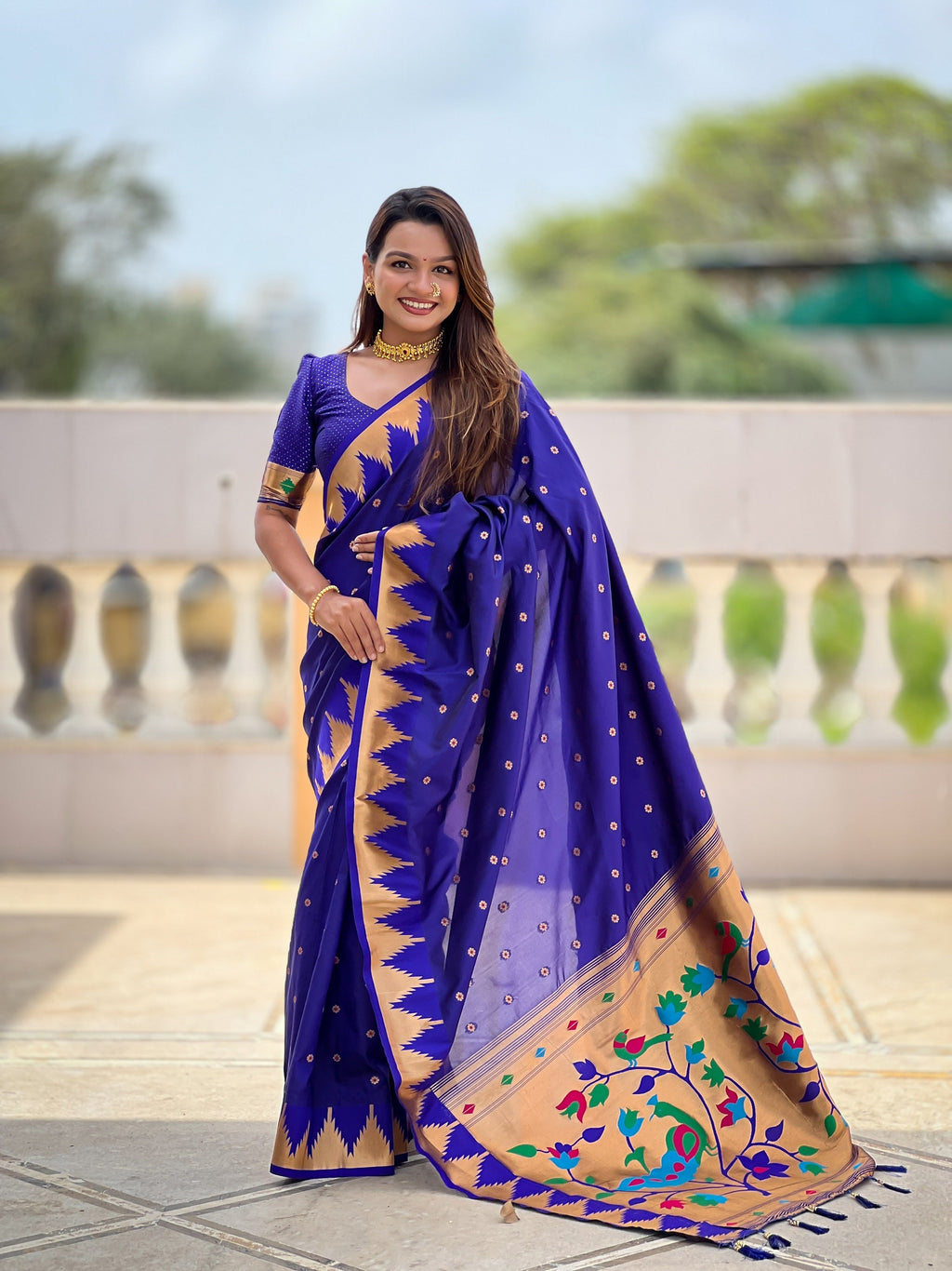 Vedant Vastram Soft Litchi Silk Banarasi Silk Jacquard Saree - Blue