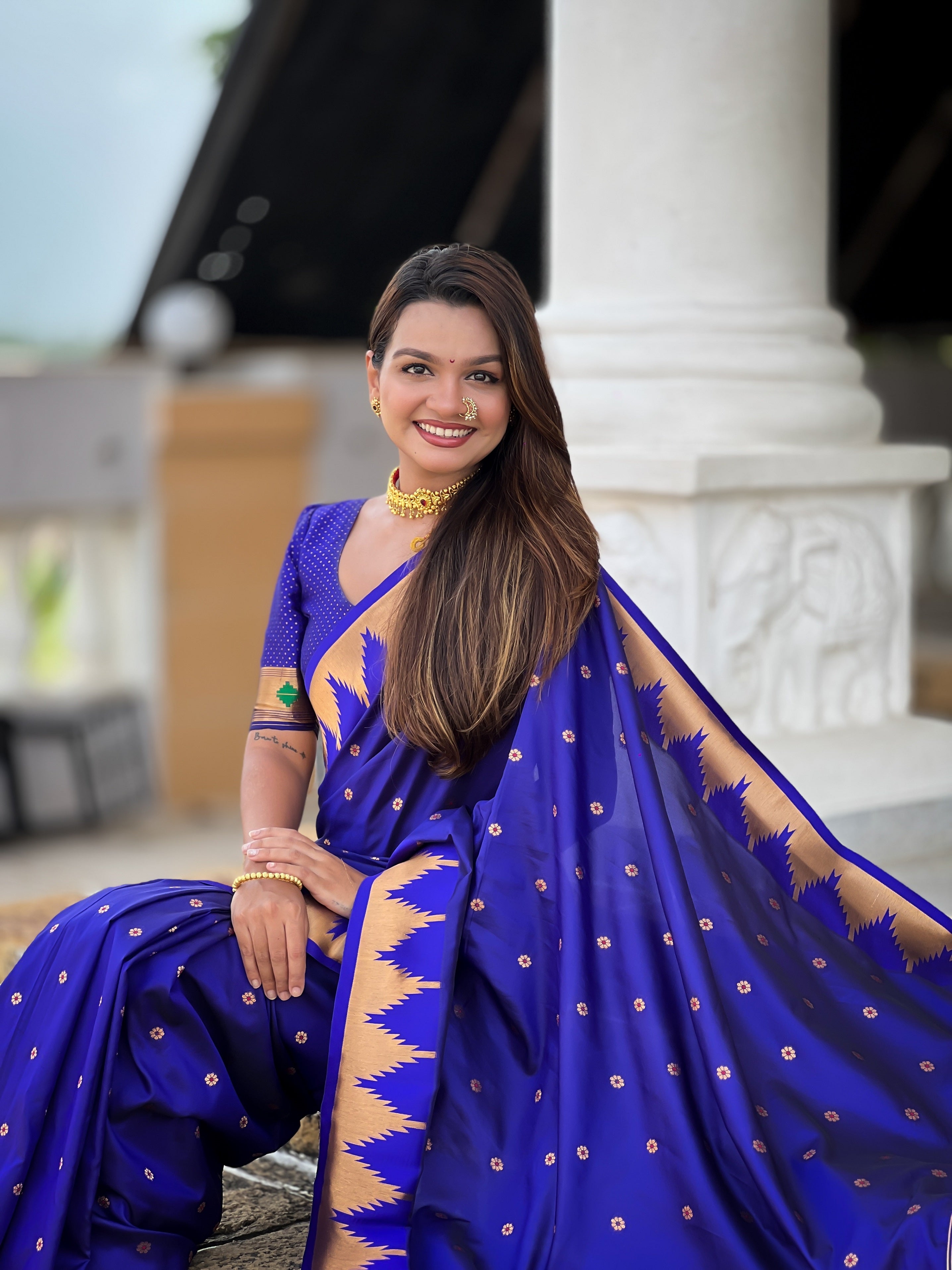 Vedant Vastram Soft Litchi Silk Banarasi Silk Jacquard Saree - Blue