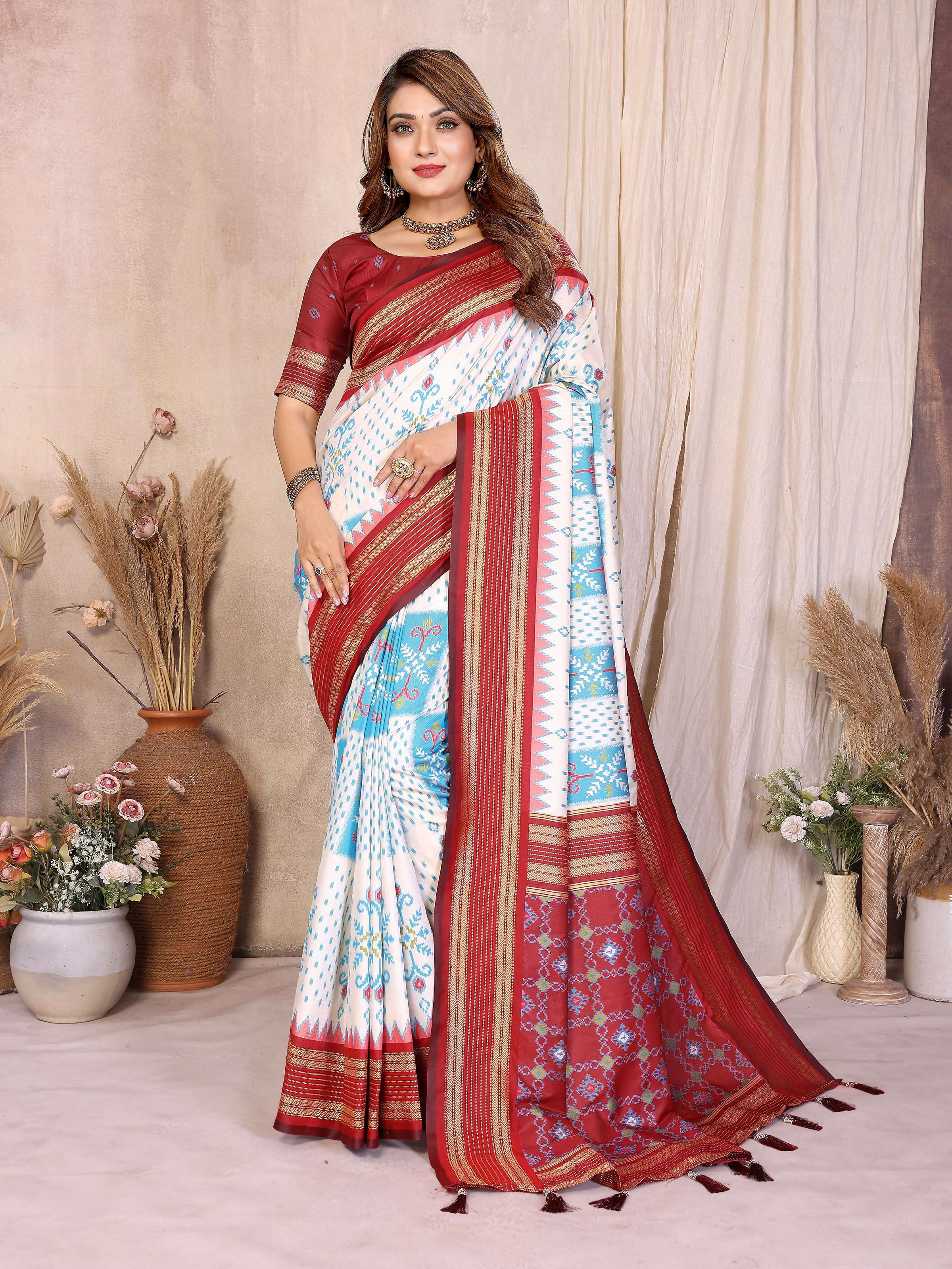 Aastha Fashion White Soft Silk Weaving Saree - Distacart