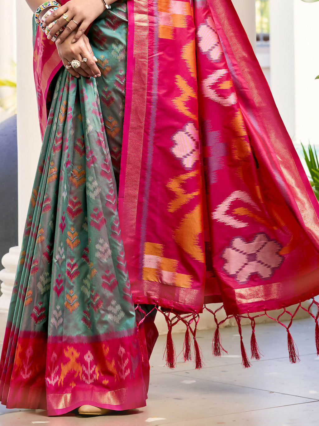 Shree Shyam Fashion Pochampalli Silk Grey Saree - Distacart