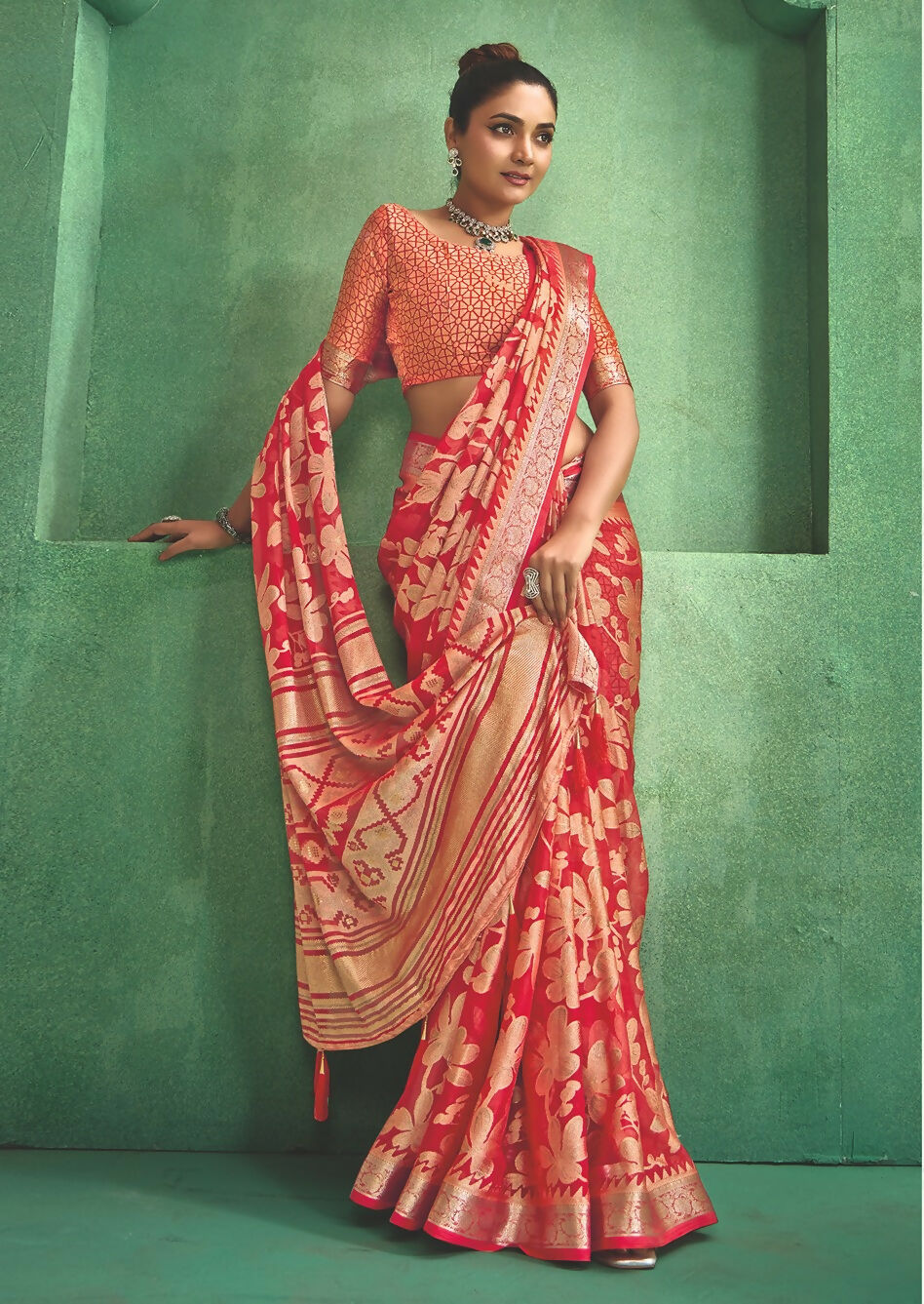 Joban Fashion Redbull Moss Brasso With Kasab Zari Border Saree & Tassels With Brasso Blouse - Distacart