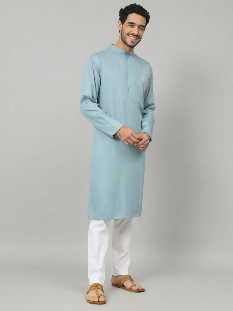 Cotton Kurta With Single Motif Embroidery by Hilo Design