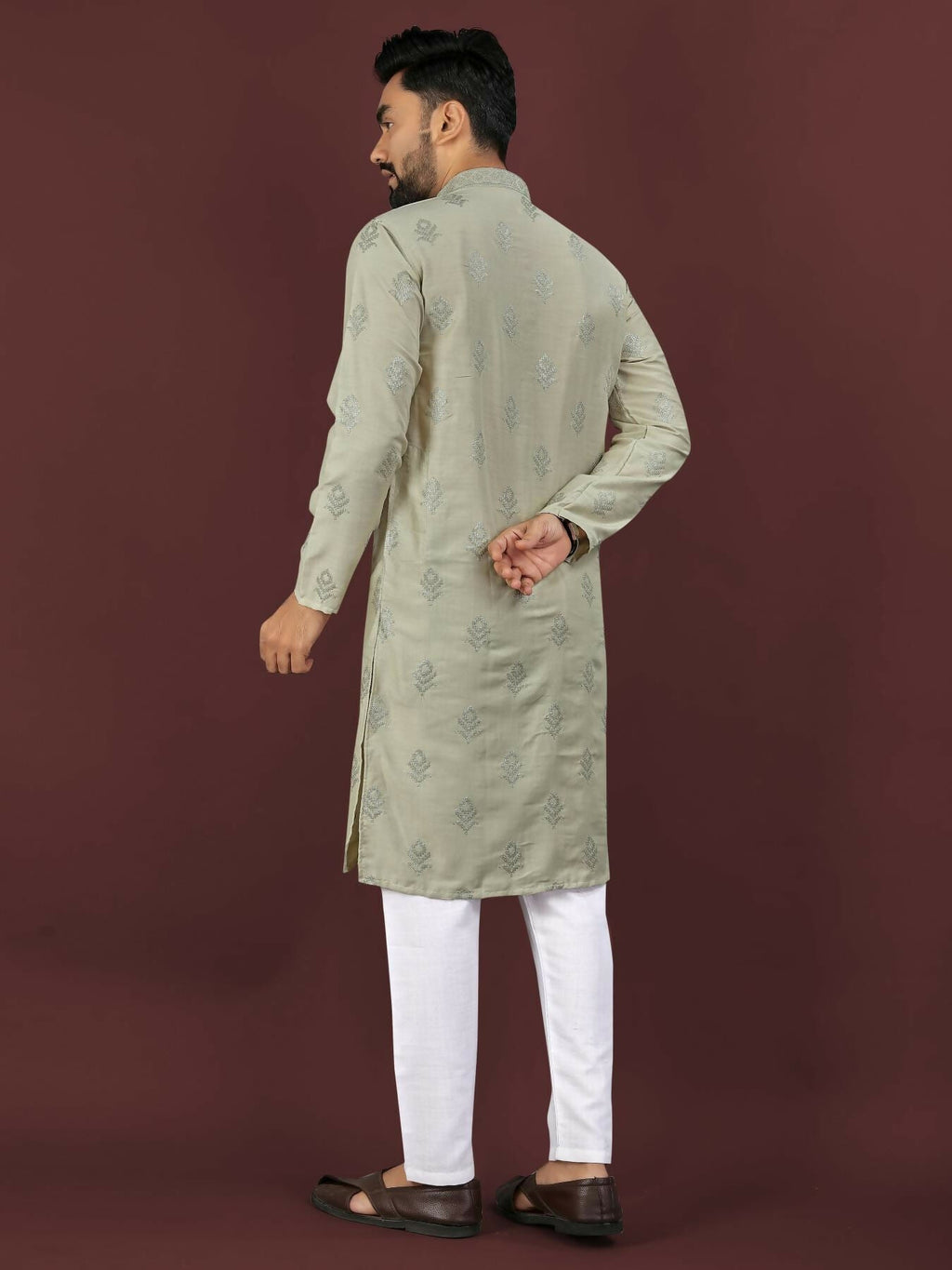 Anaita Green Embroidered Silk Straight Kurta