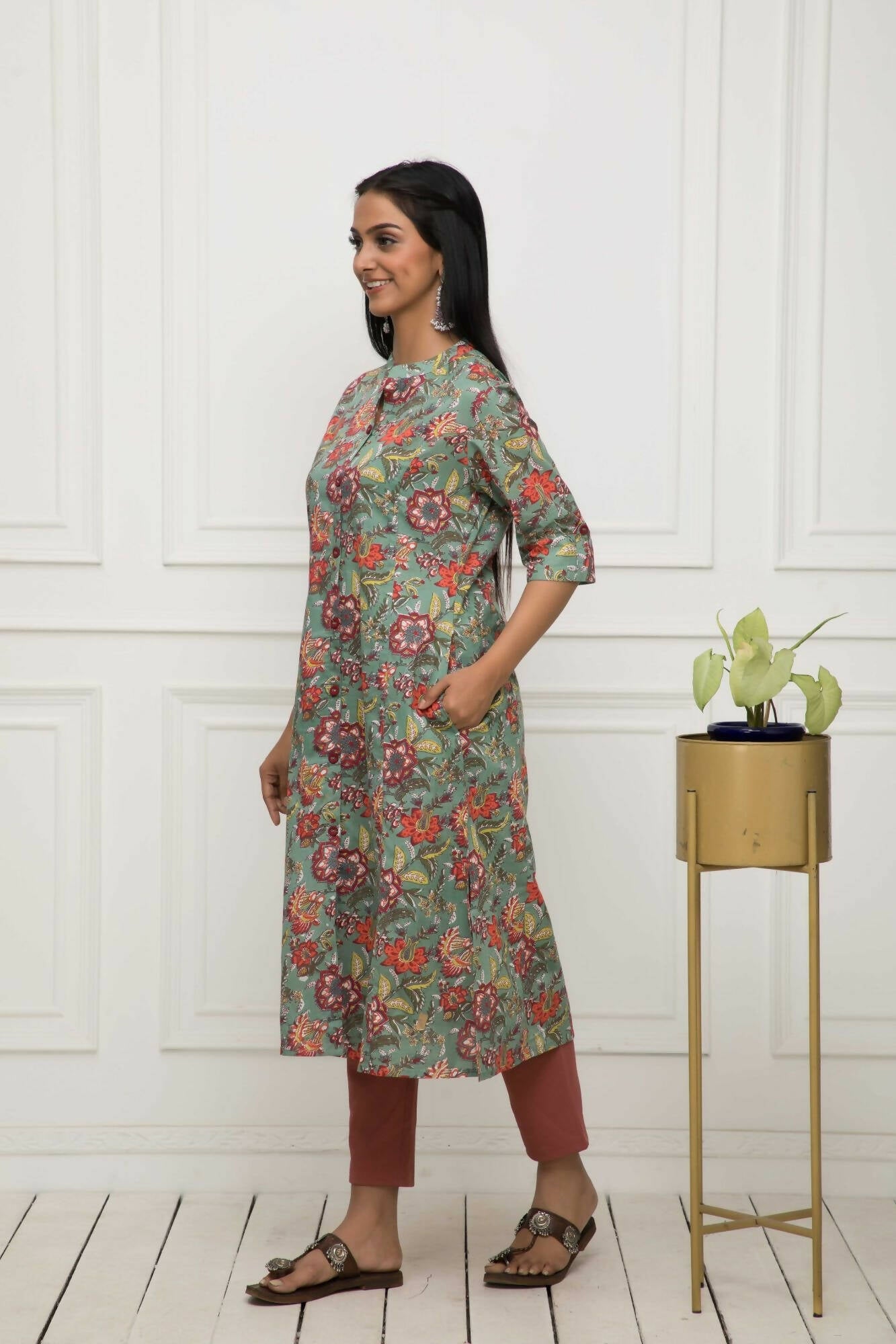 Myshka Women Multi Solid Cotton A-Line Round Neck Kurtas - Distacart