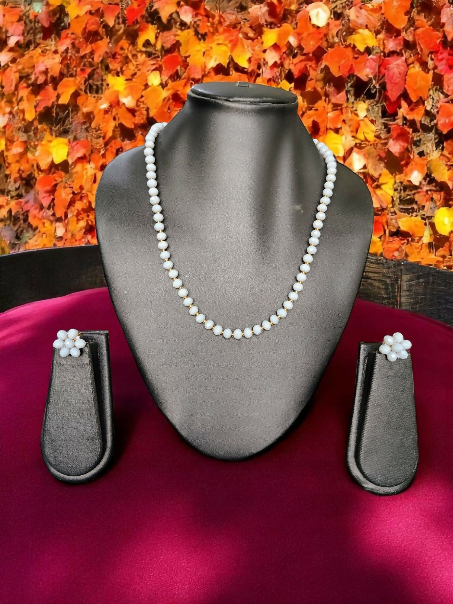 Inhanns Crystal Bloom – Single Line Necklace + Studs - Gray
