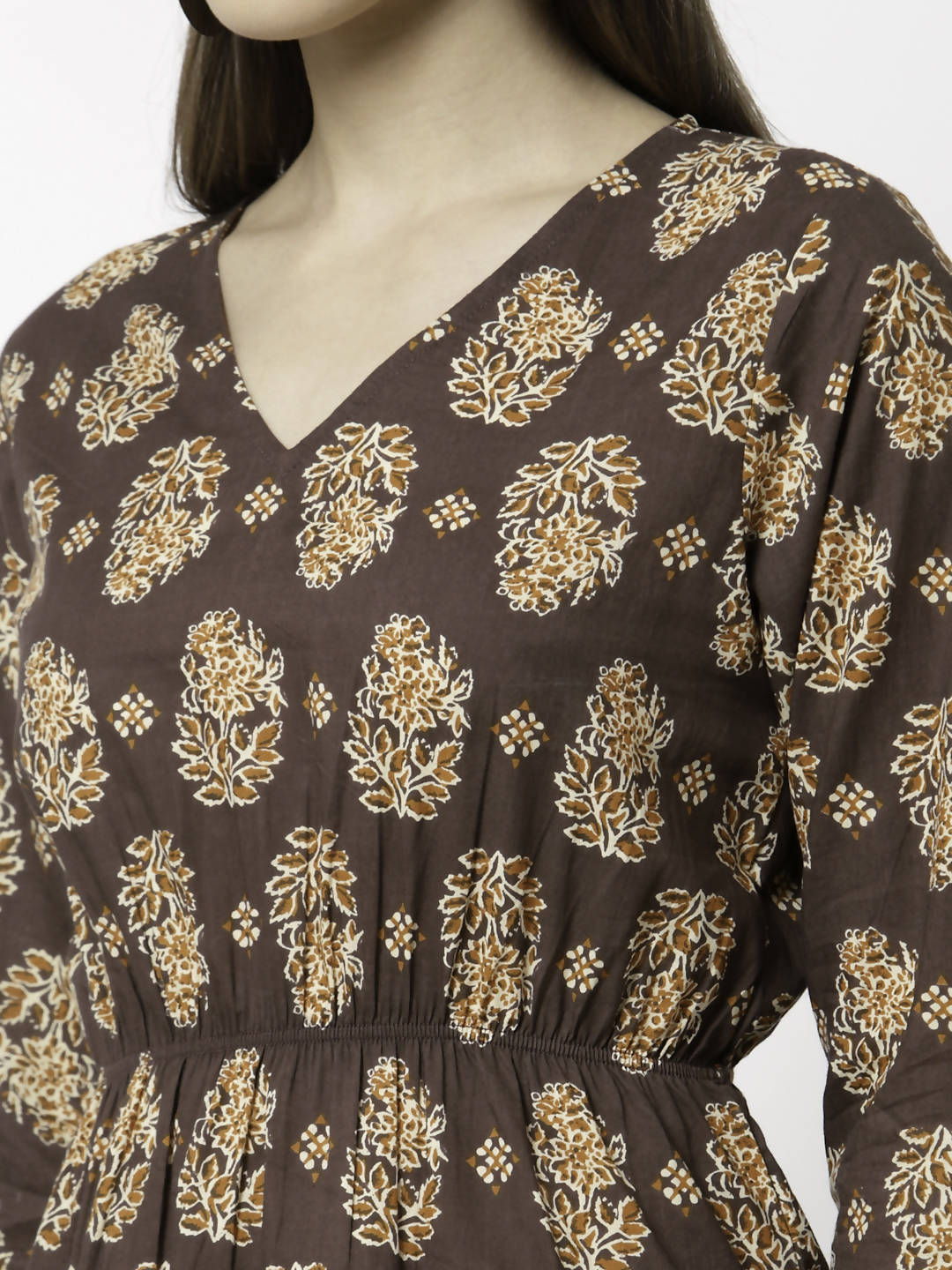 Myshka Printed 3/4 Sleeve V-Neck Casual Pure Cotton Top For Women