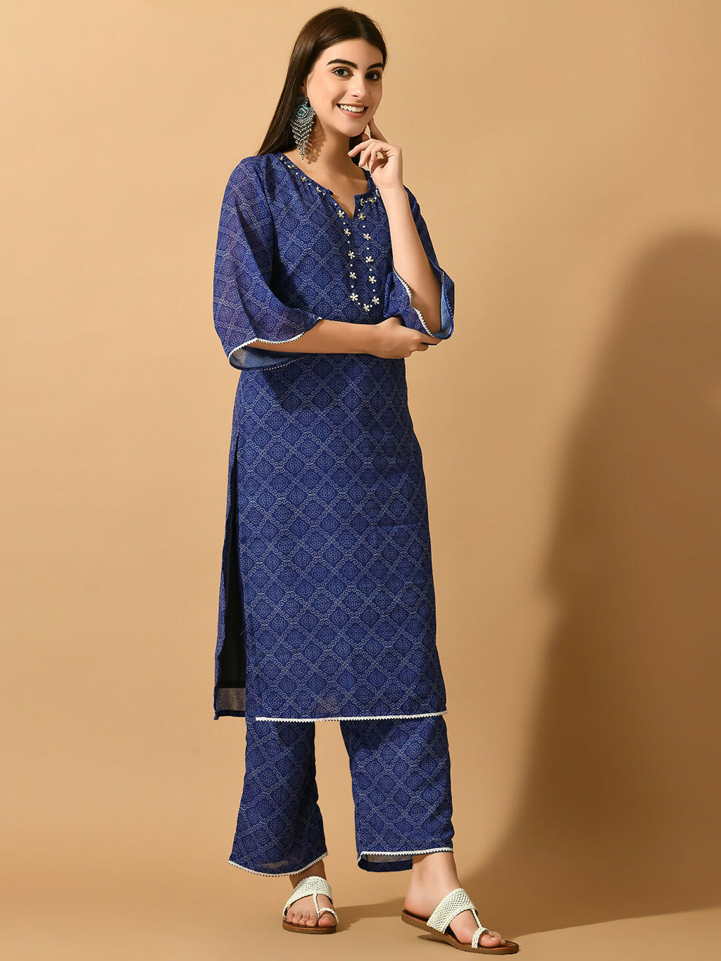 Myshka Women's Blue Embroidered Party Kurta Sets