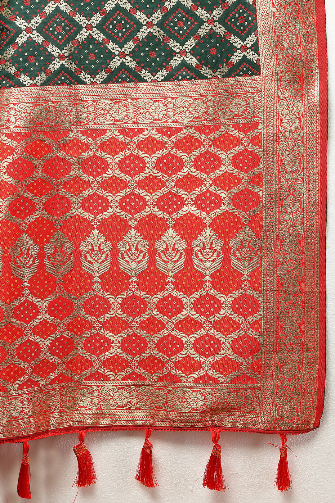 Lorenvalley Fashion Green & Red Patola Silk Woven Design Meenakari Weaving Saree