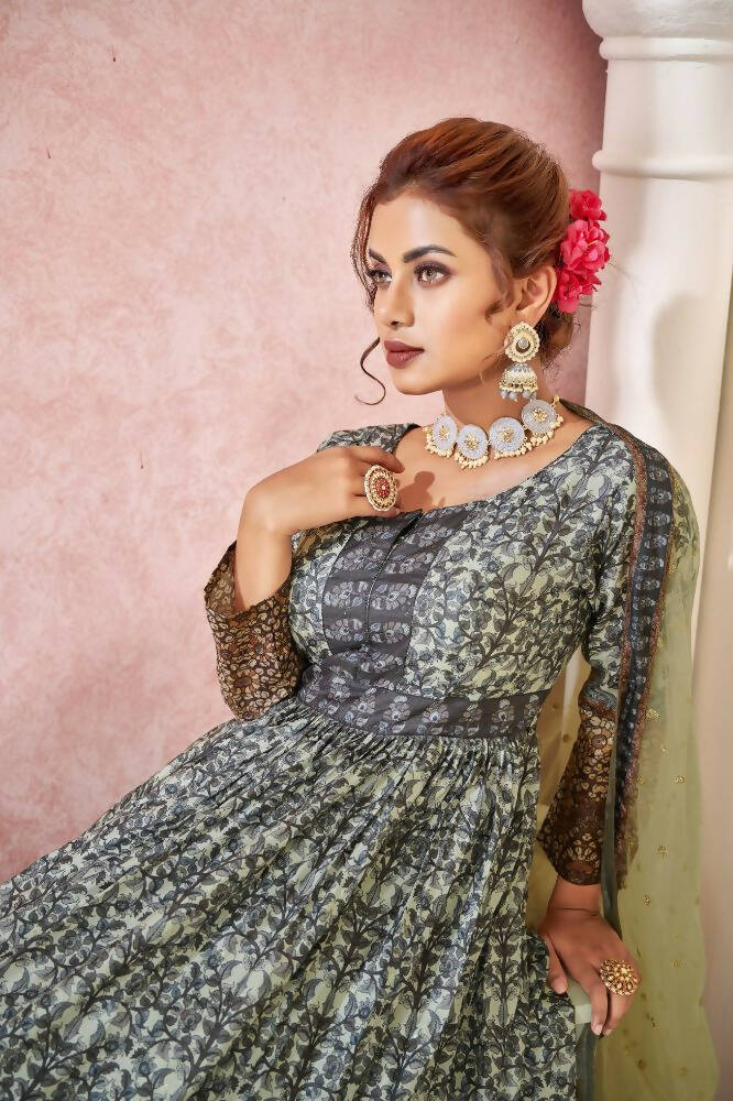 Everywhere Designer Black Dola Silk Gown With Dupatta - Anbazaar - Distacart