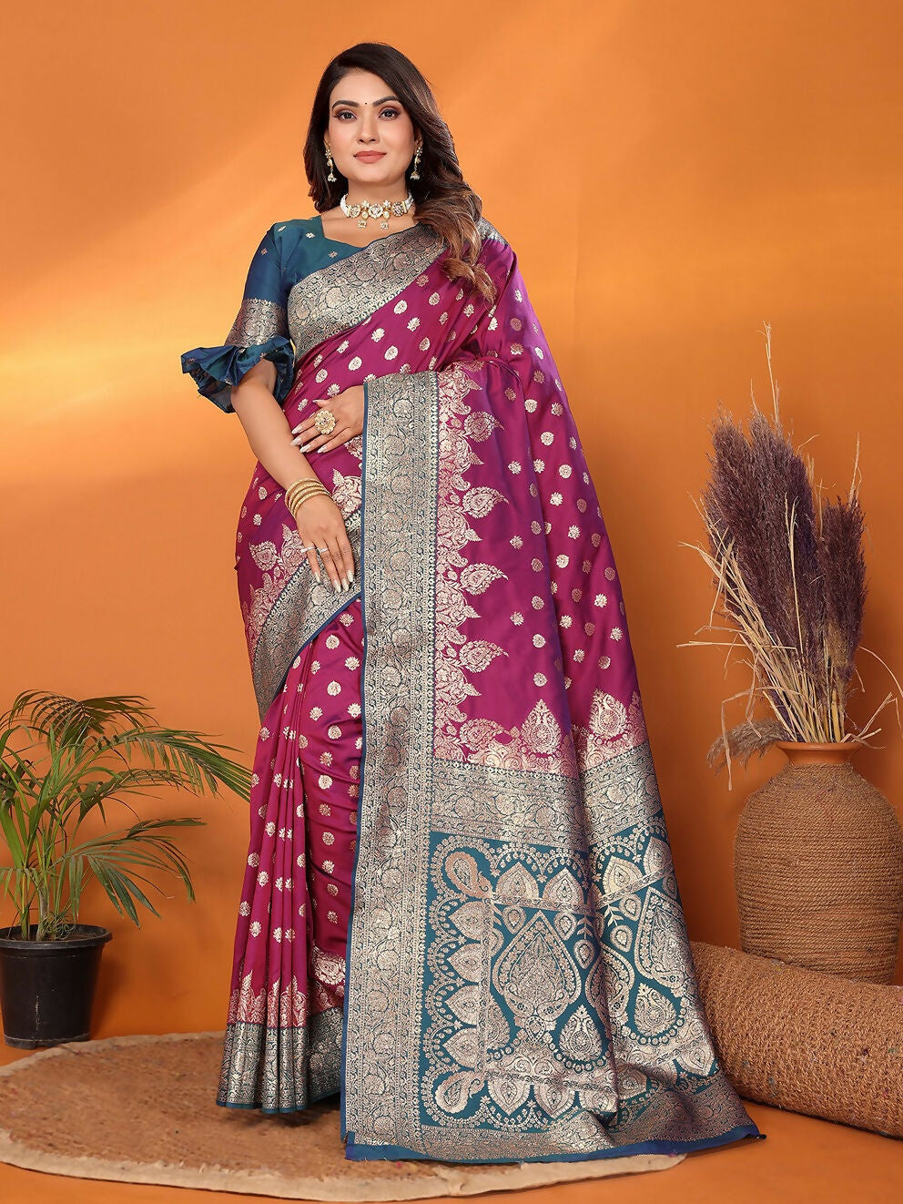 Joban Fashion Banarasi Magenta Woven Soft Silk Saree - Distacart
