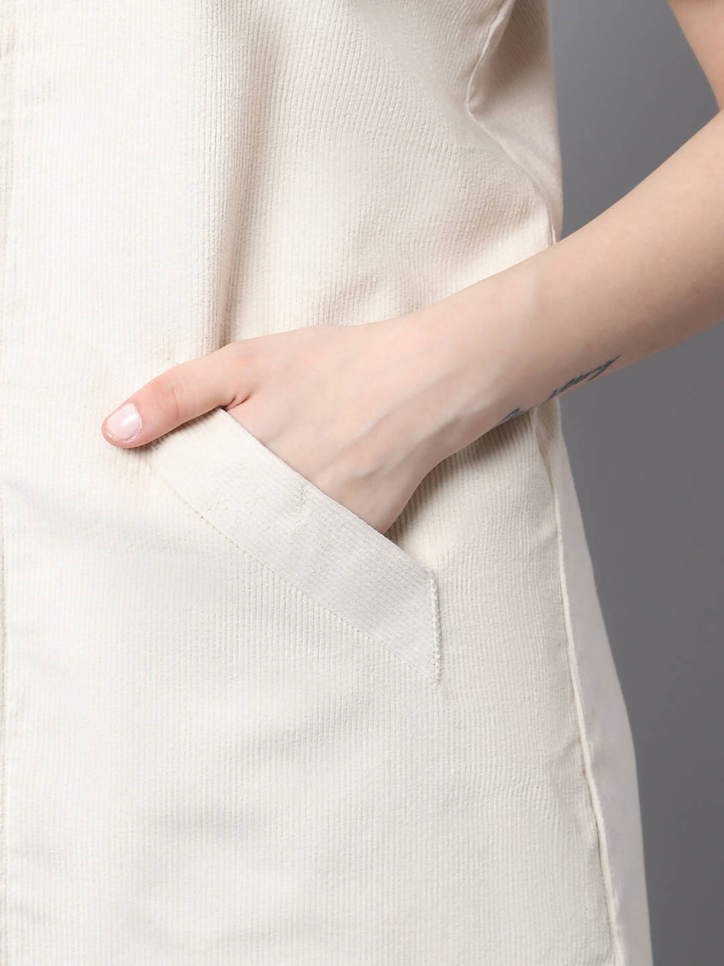 Even Apparels White Polywool Open Front Corduroy Women's Long Coat