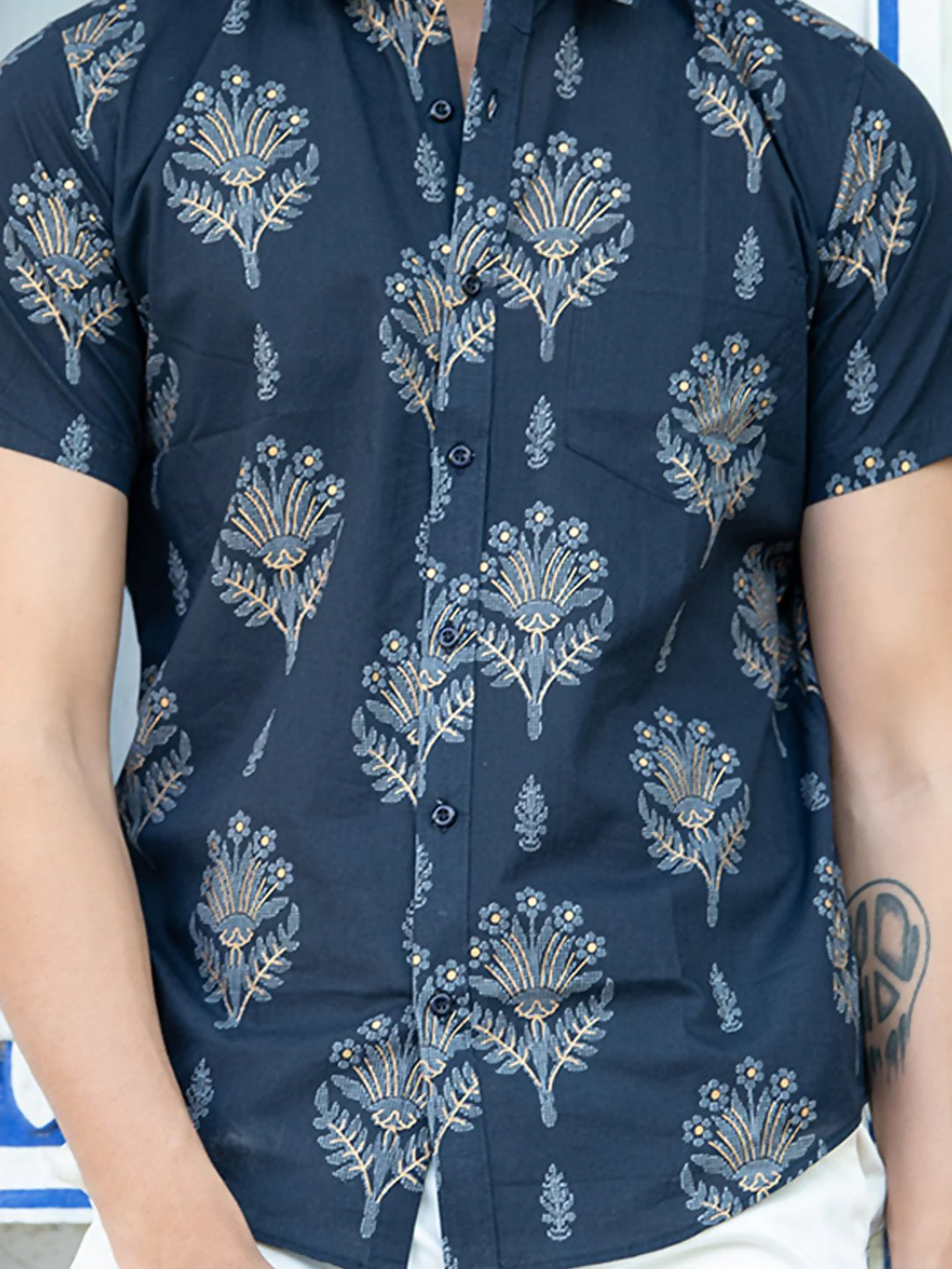 Miravan Men's Pure Cotton Blue Floral Printed Half Sleeve Slim Fit Shirt