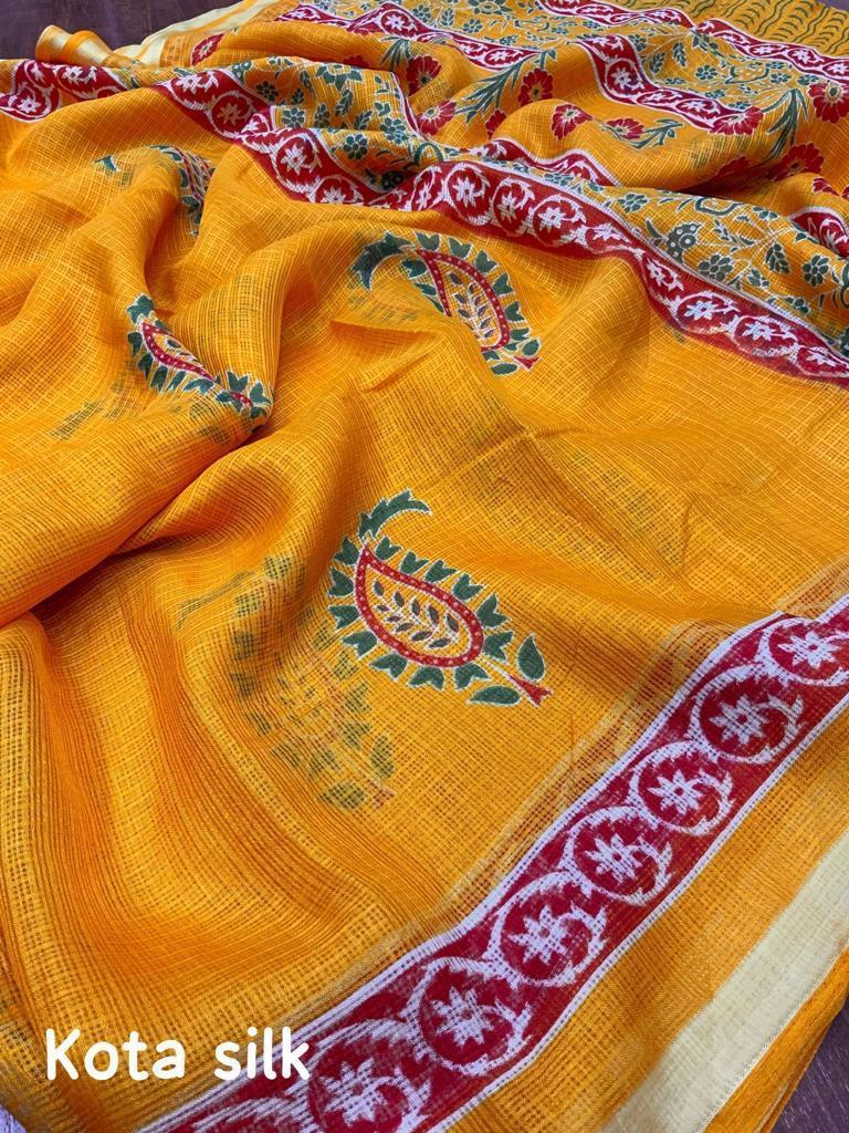 Mustard Silk Blend Geometric Saree with Unstitched Blouse - A2M